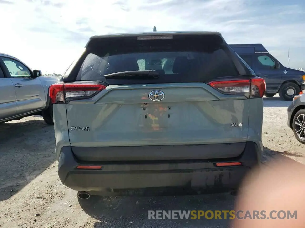 6 Photograph of a damaged car 2T3W1RFV0KC023745 TOYOTA RAV4 2019