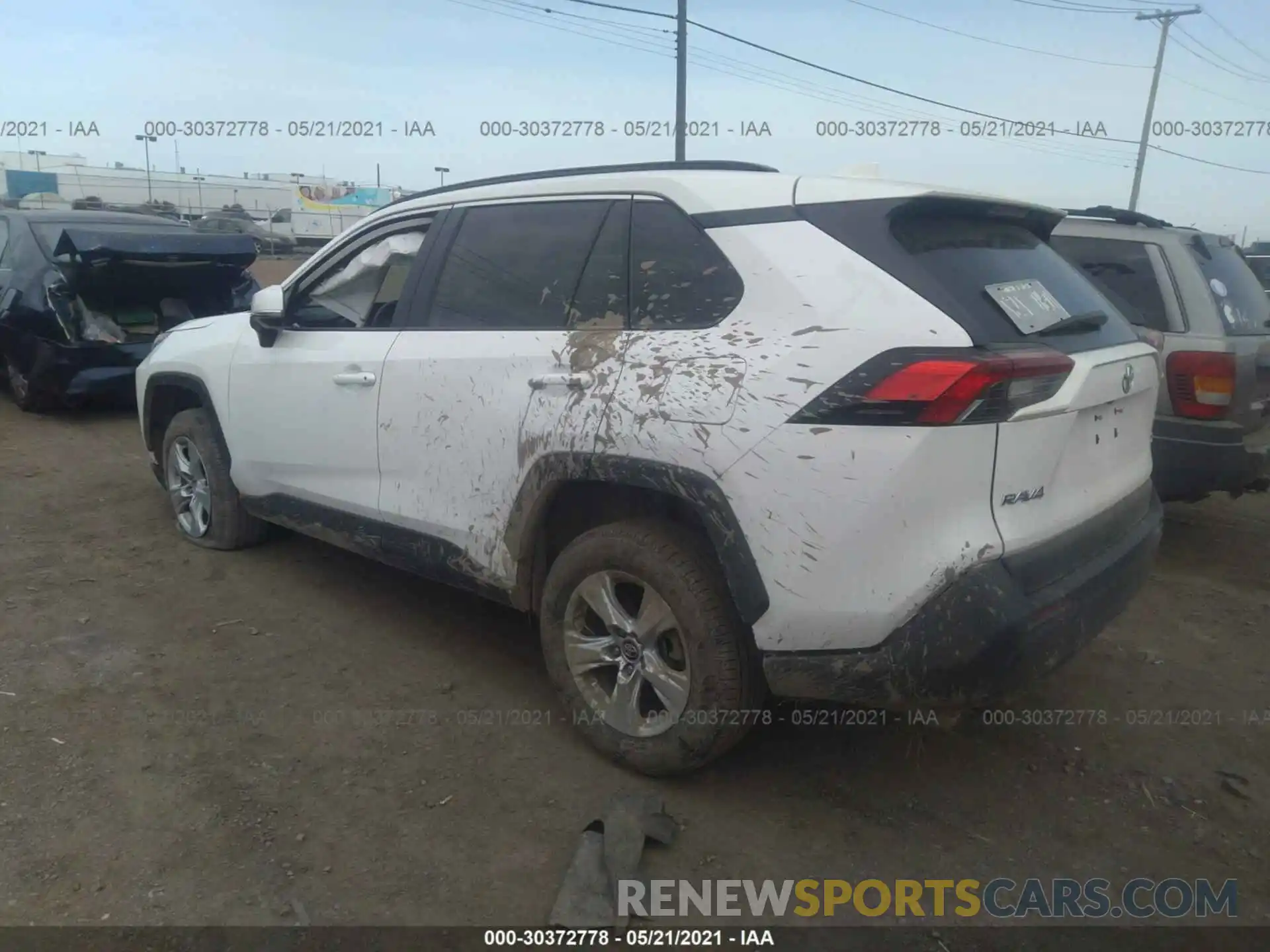 3 Photograph of a damaged car 2T3W1RFV0KC024944 TOYOTA RAV4 2019