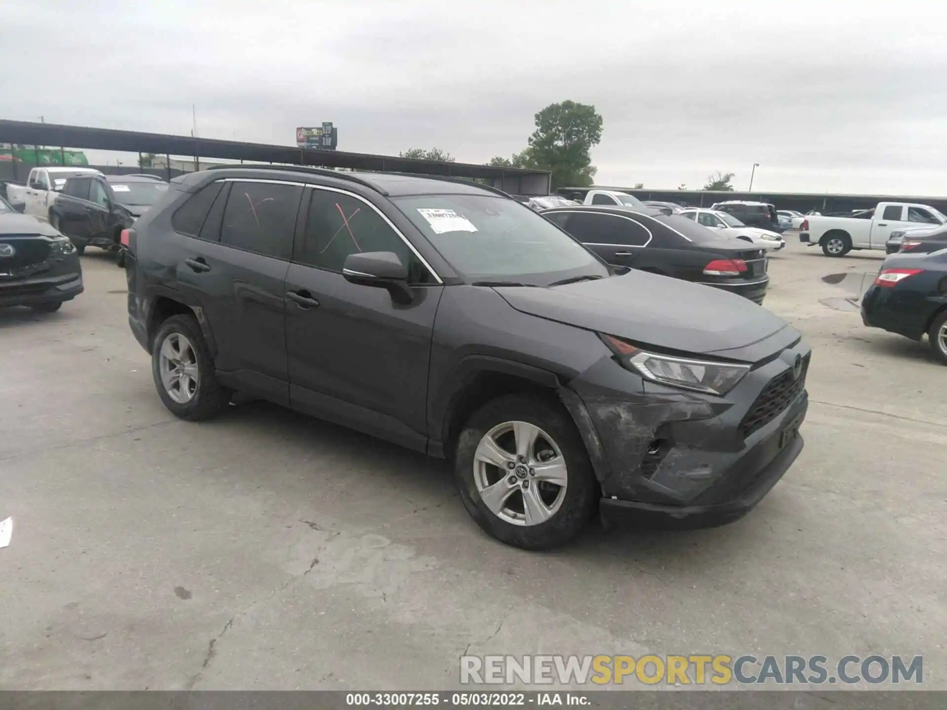 1 Photograph of a damaged car 2T3W1RFV0KC031733 TOYOTA RAV4 2019