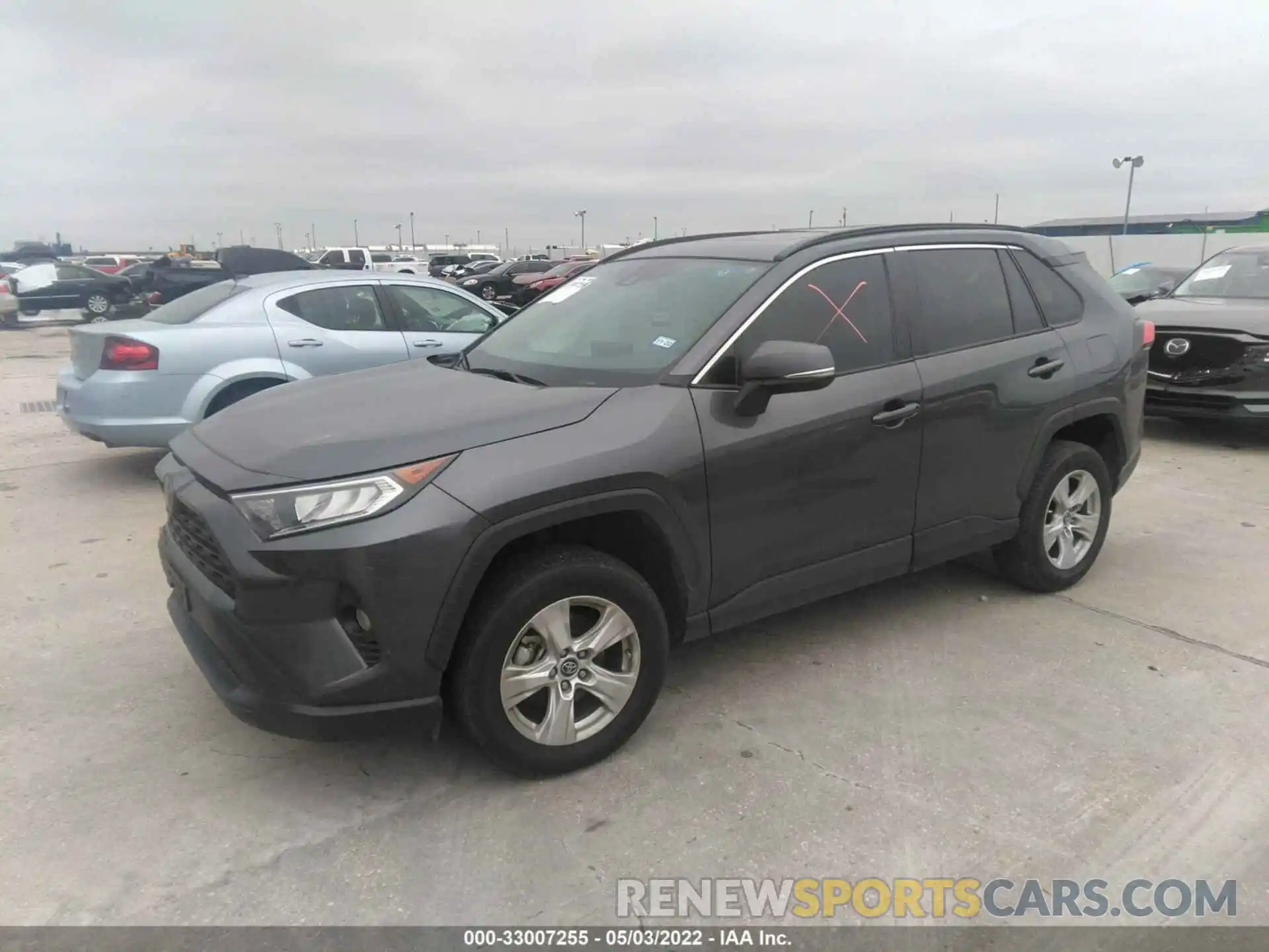 2 Photograph of a damaged car 2T3W1RFV0KC031733 TOYOTA RAV4 2019