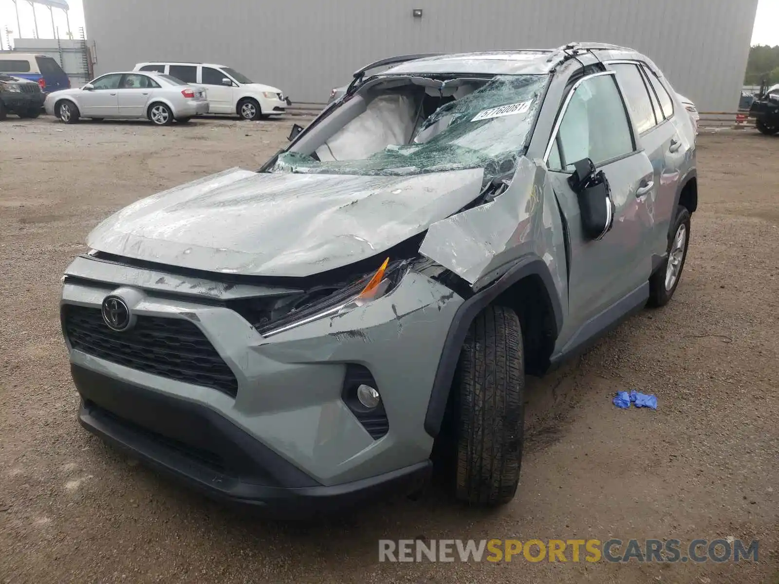 2 Photograph of a damaged car 2T3W1RFV0KW004708 TOYOTA RAV4 2019