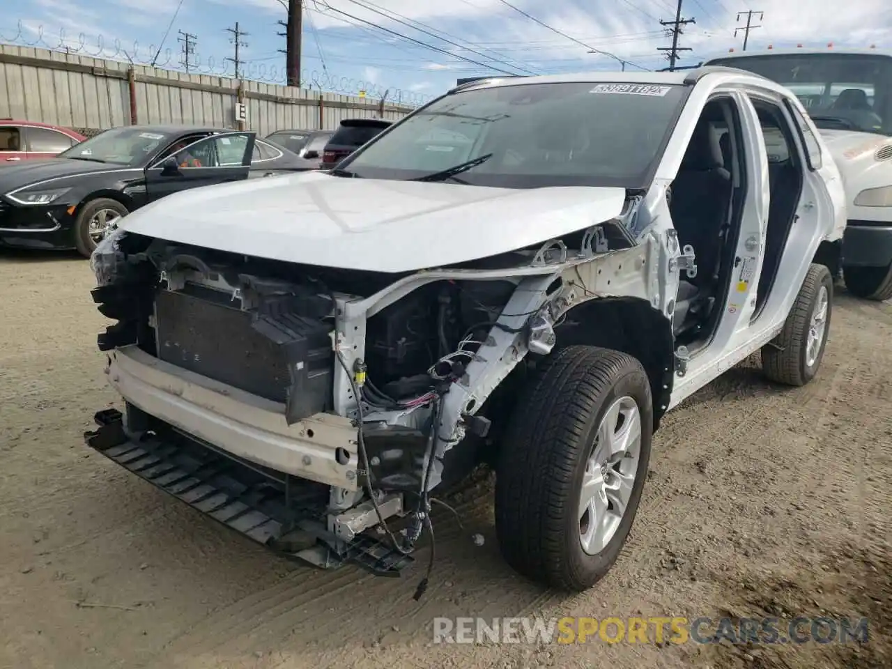 2 Photograph of a damaged car 2T3W1RFV0KW011335 TOYOTA RAV4 2019