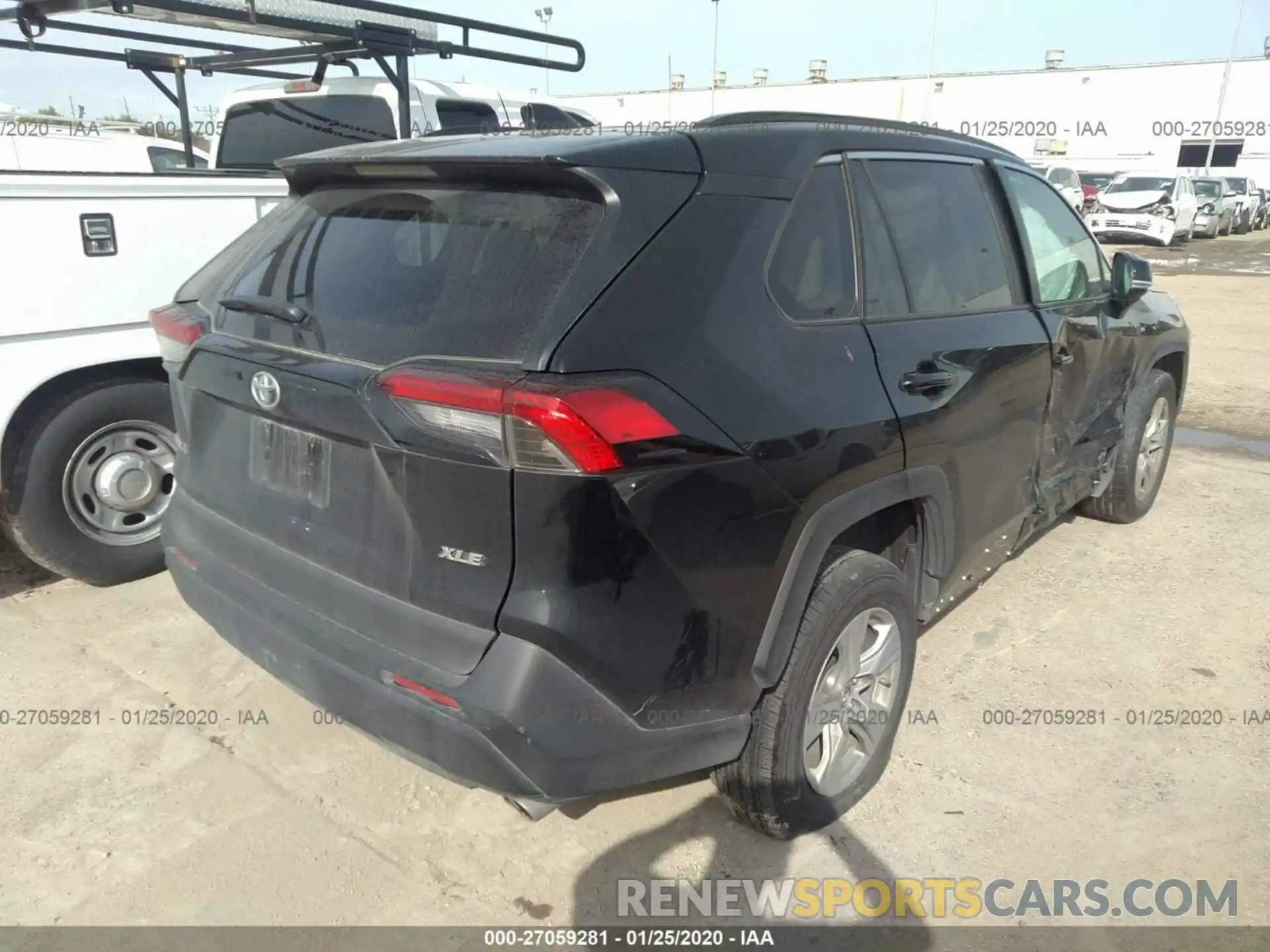 4 Photograph of a damaged car 2T3W1RFV0KW013120 TOYOTA RAV4 2019