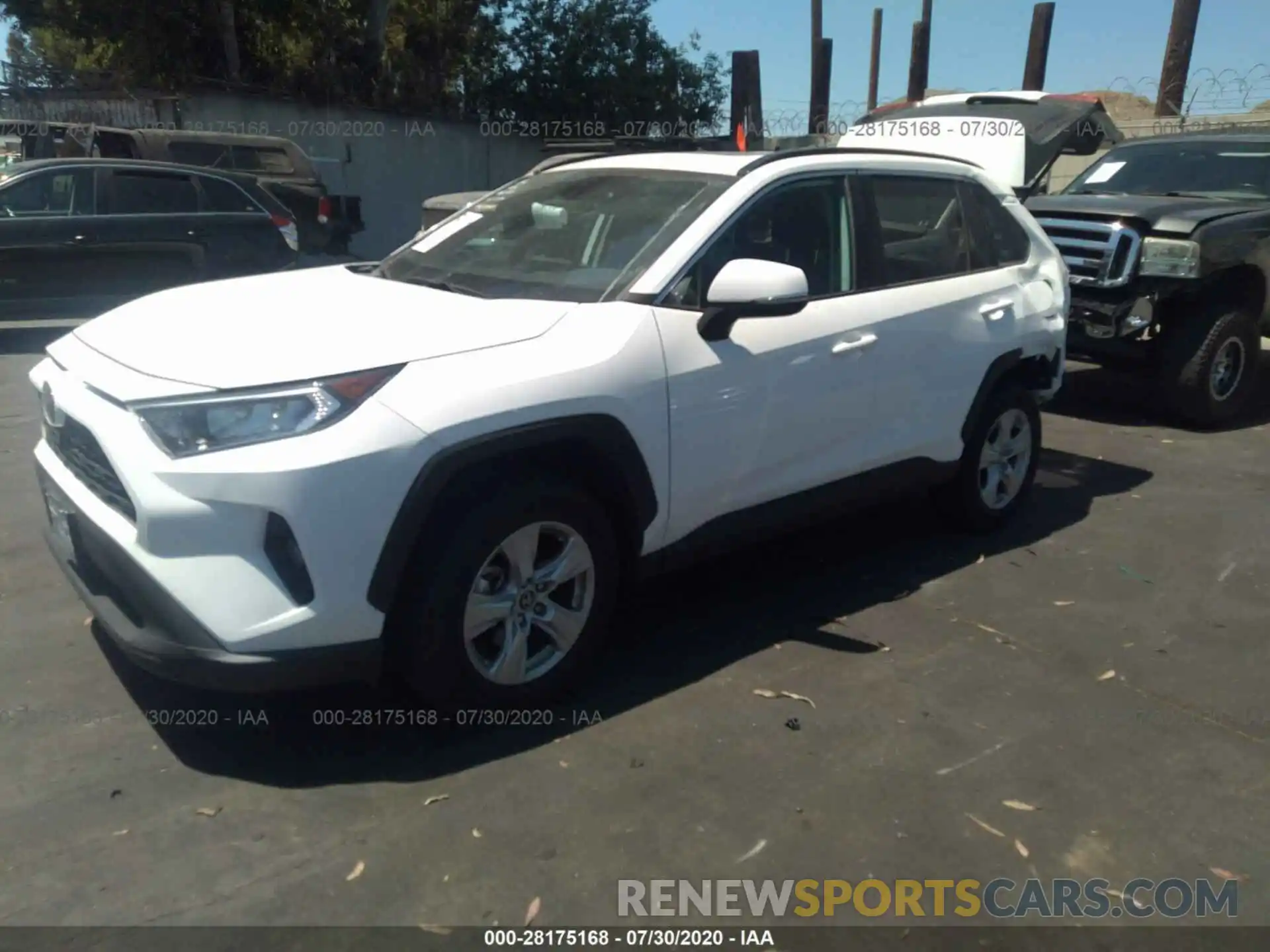 2 Photograph of a damaged car 2T3W1RFV0KW017538 TOYOTA RAV4 2019