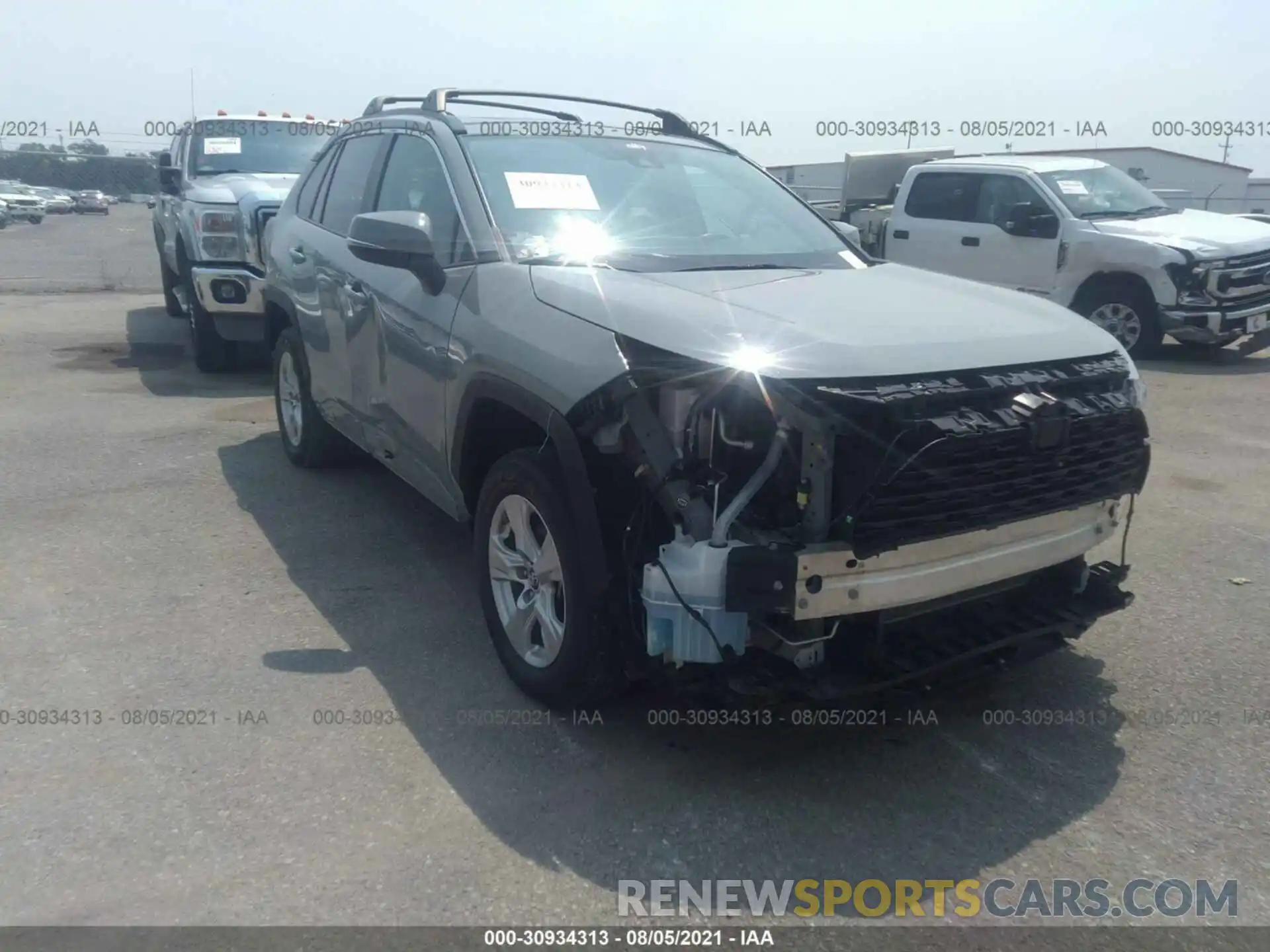 1 Photograph of a damaged car 2T3W1RFV0KW020455 TOYOTA RAV4 2019