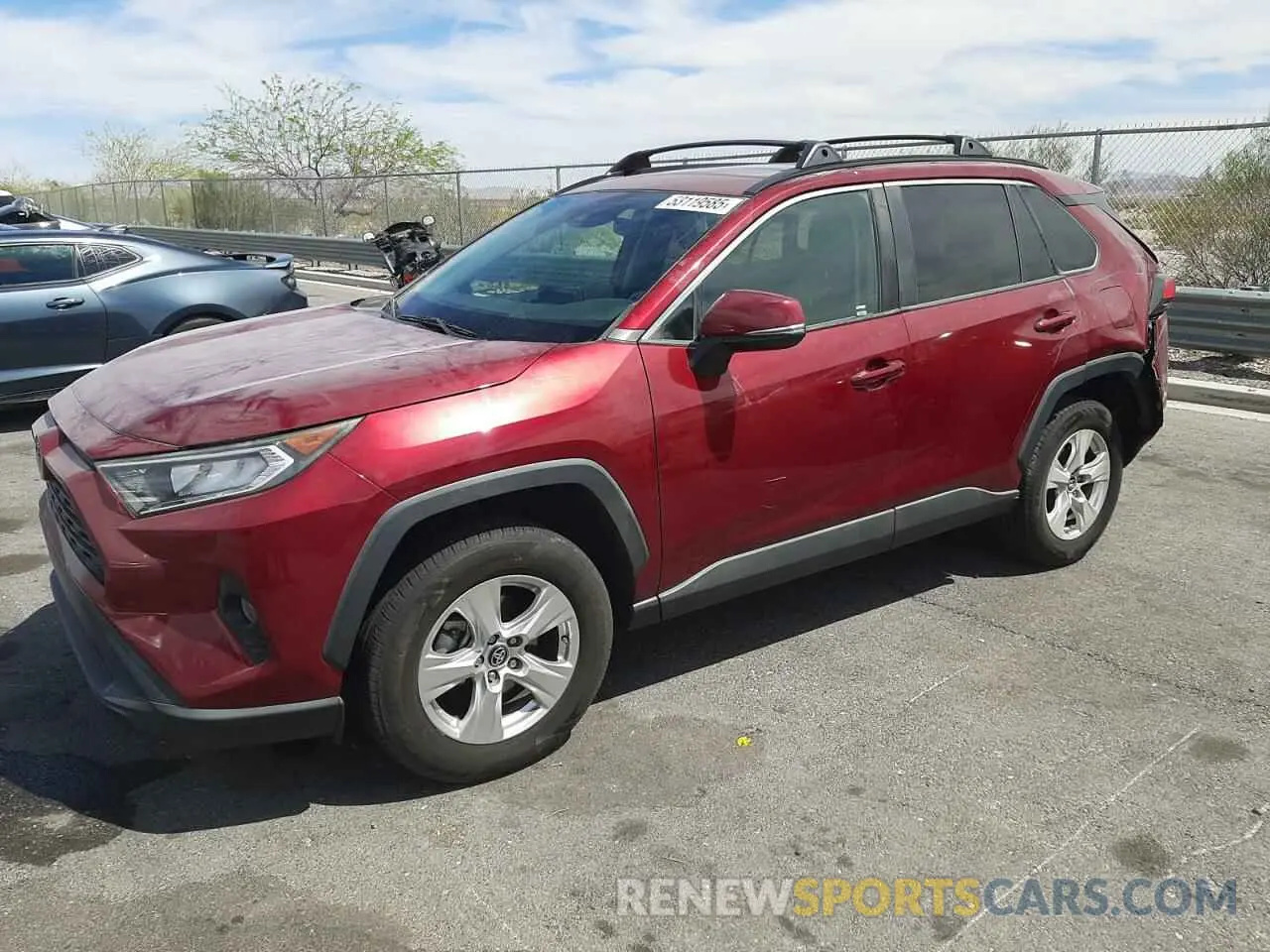 1 Photograph of a damaged car 2T3W1RFV0KW030547 TOYOTA RAV4 2019