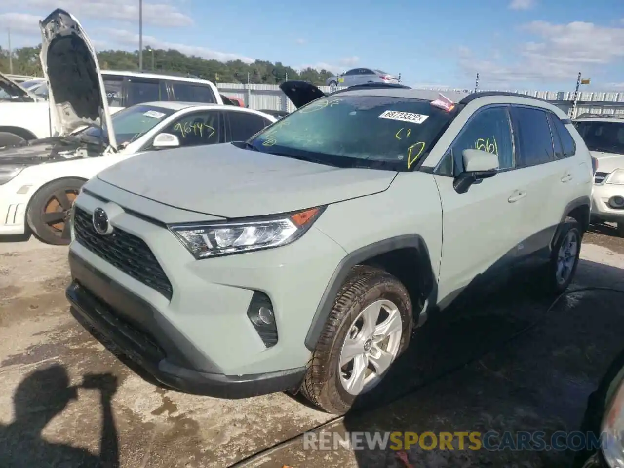 1 Photograph of a damaged car 2T3W1RFV0KW048997 TOYOTA RAV4 2019