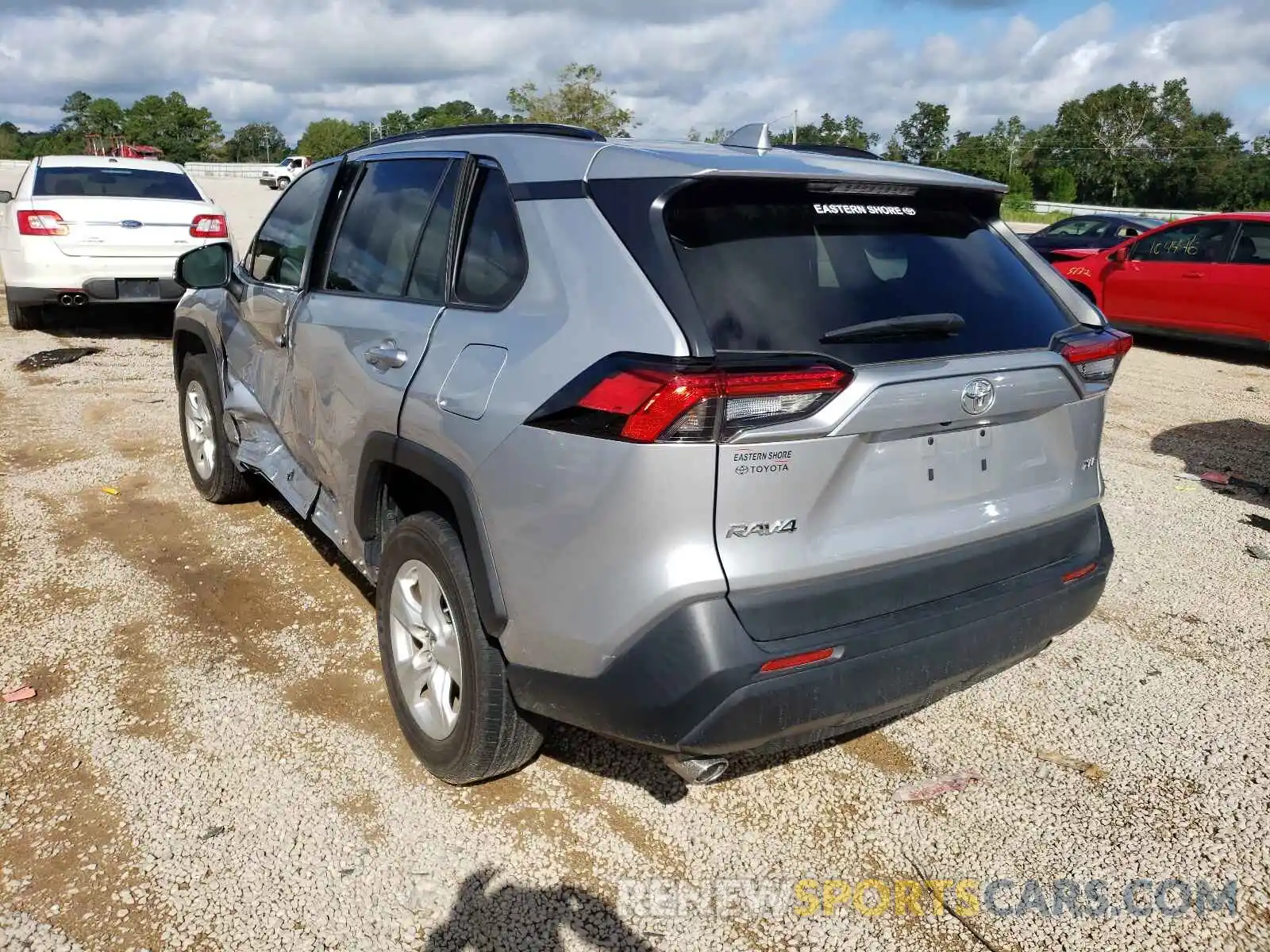 3 Photograph of a damaged car 2T3W1RFV0KW056159 TOYOTA RAV4 2019