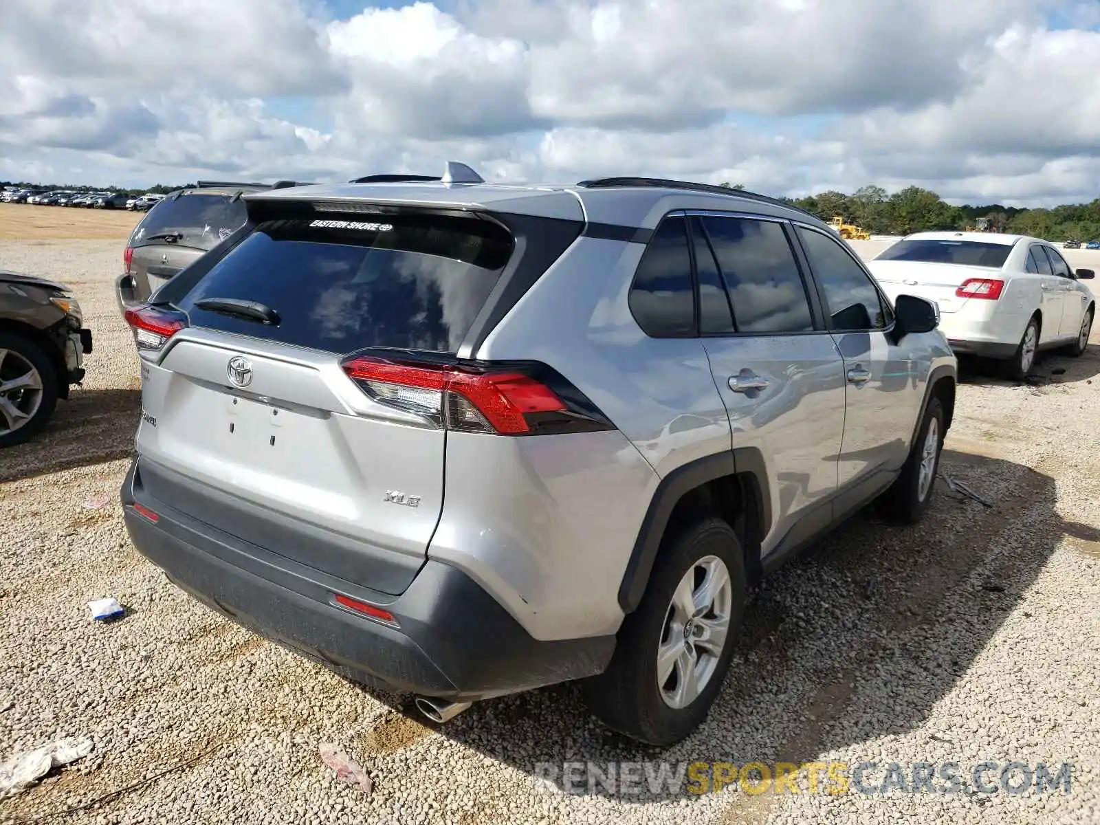 4 Photograph of a damaged car 2T3W1RFV0KW056159 TOYOTA RAV4 2019