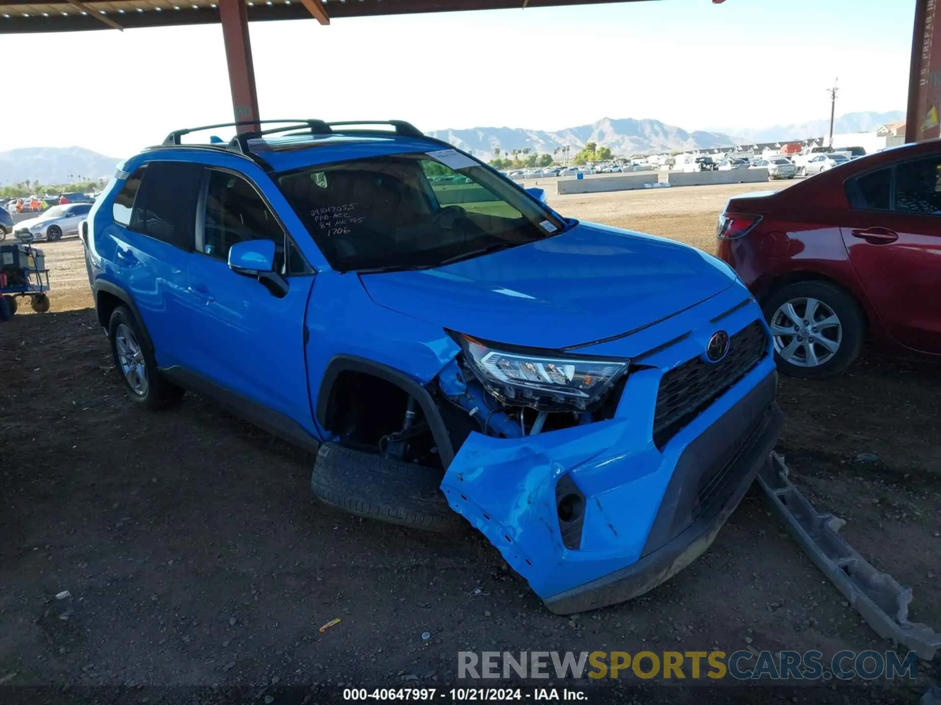 1 Photograph of a damaged car 2T3W1RFV1KC001706 TOYOTA RAV4 2019