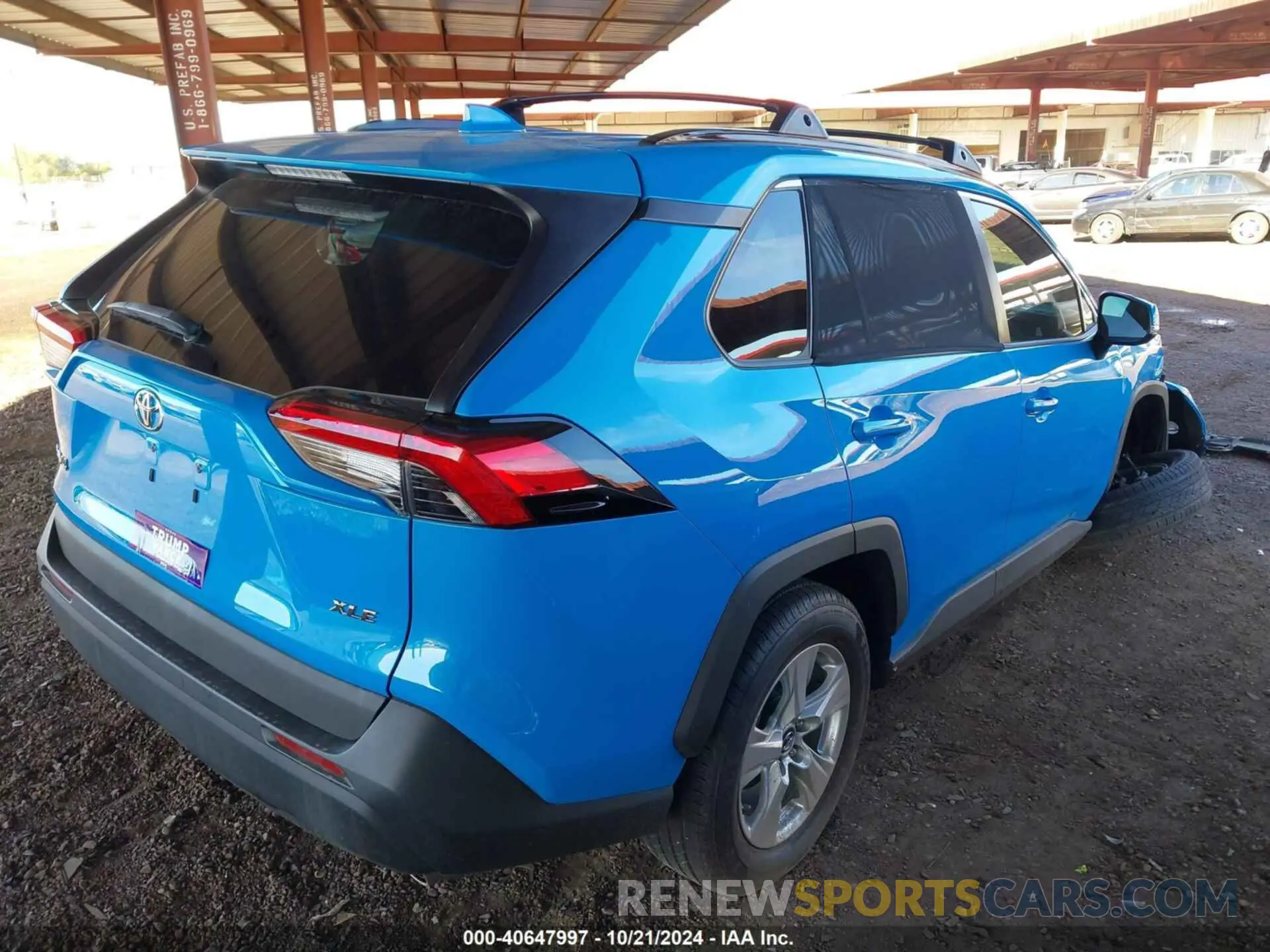 4 Photograph of a damaged car 2T3W1RFV1KC001706 TOYOTA RAV4 2019