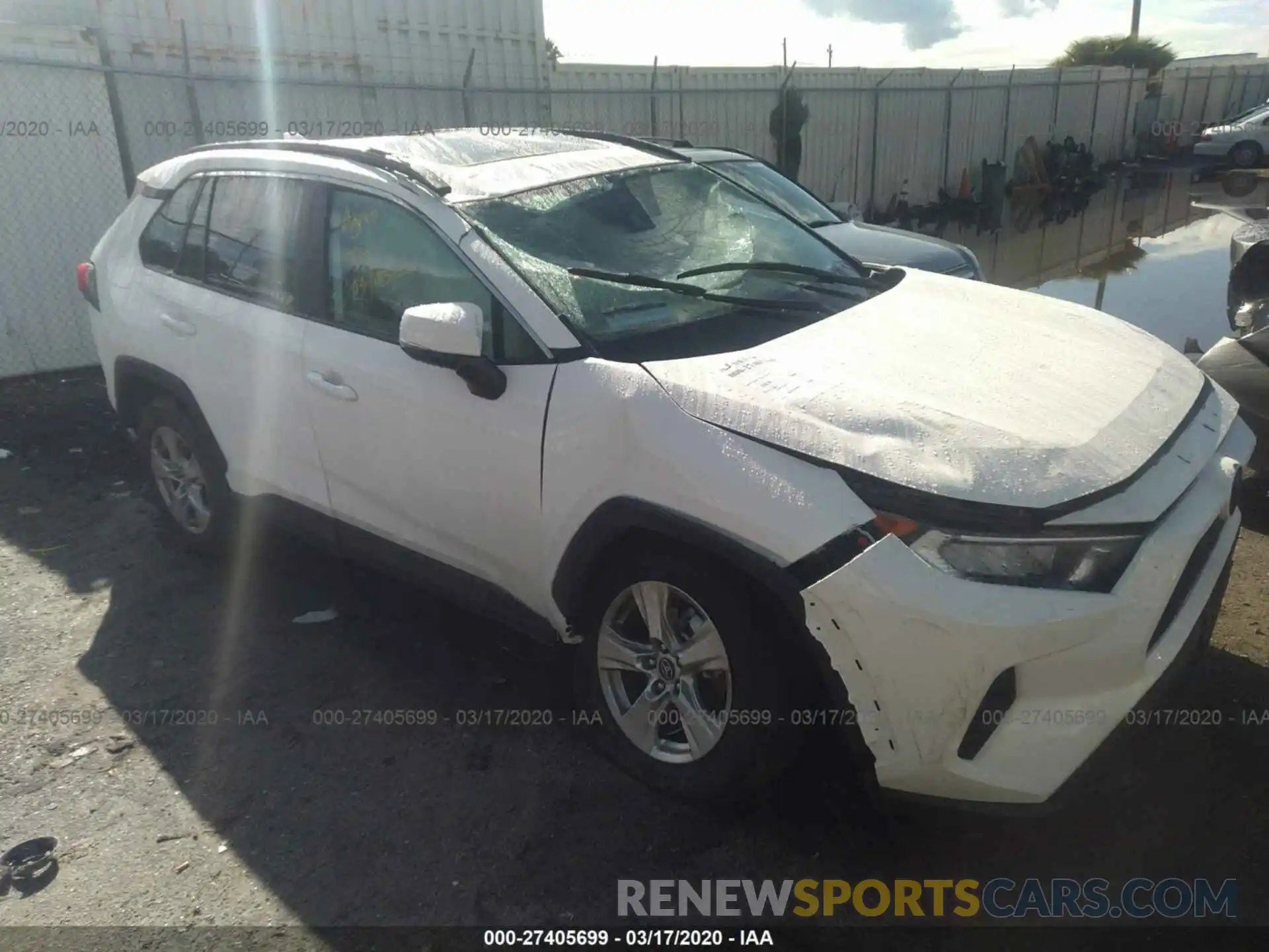 1 Photograph of a damaged car 2T3W1RFV1KC003584 TOYOTA RAV4 2019