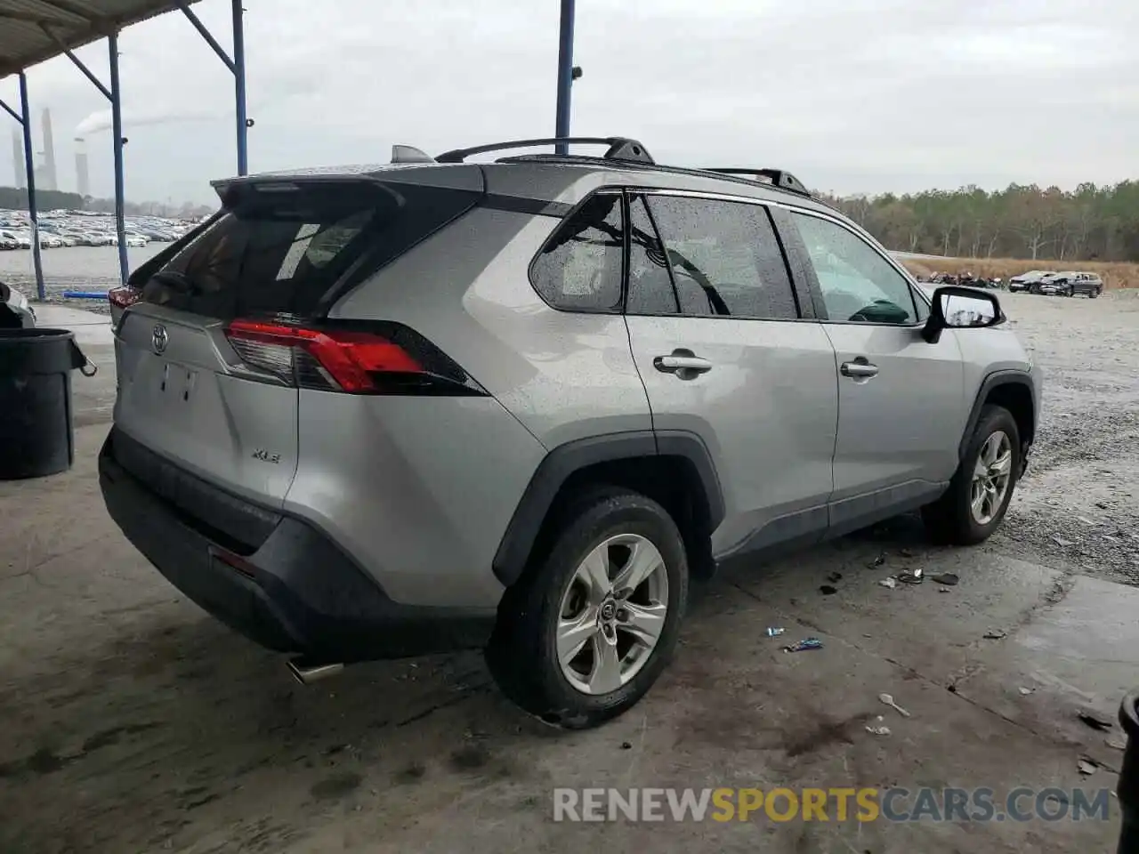 3 Photograph of a damaged car 2T3W1RFV1KC015251 TOYOTA RAV4 2019