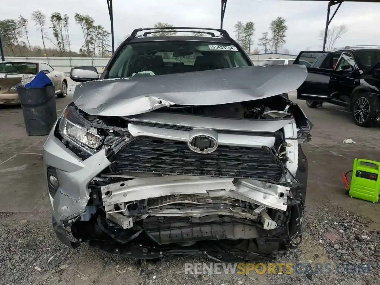 5 Photograph of a damaged car 2T3W1RFV1KC015251 TOYOTA RAV4 2019