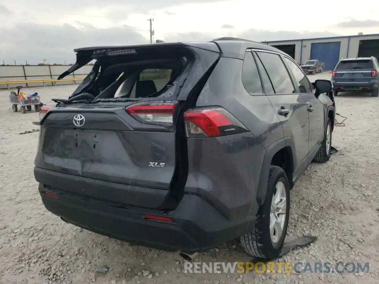 4 Photograph of a damaged car 2T3W1RFV1KC016917 TOYOTA RAV4 2019