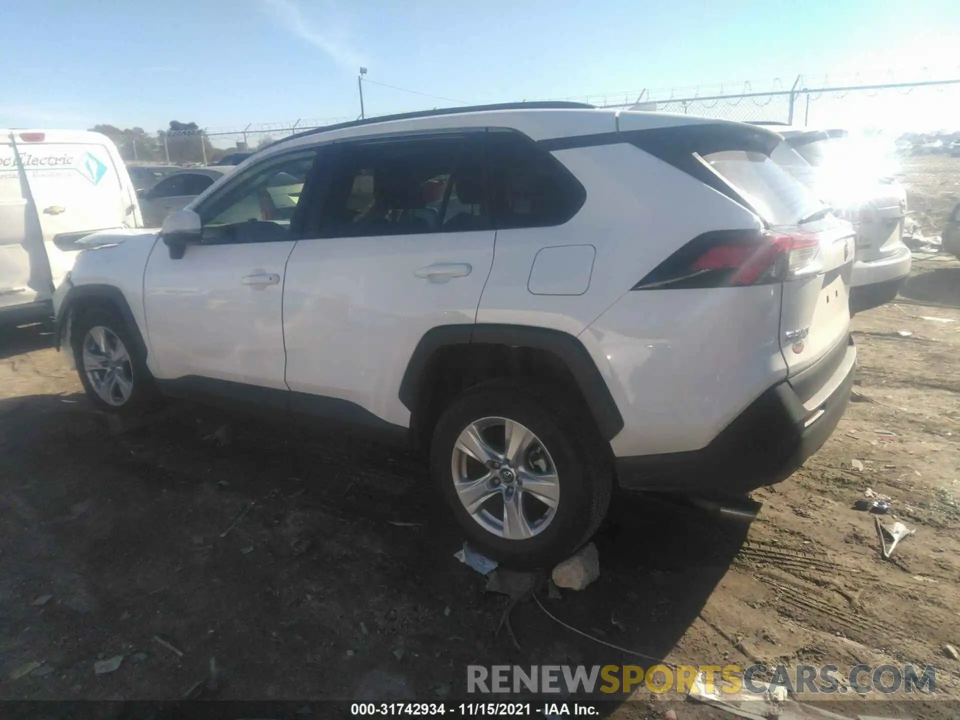 3 Photograph of a damaged car 2T3W1RFV1KC029201 TOYOTA RAV4 2019