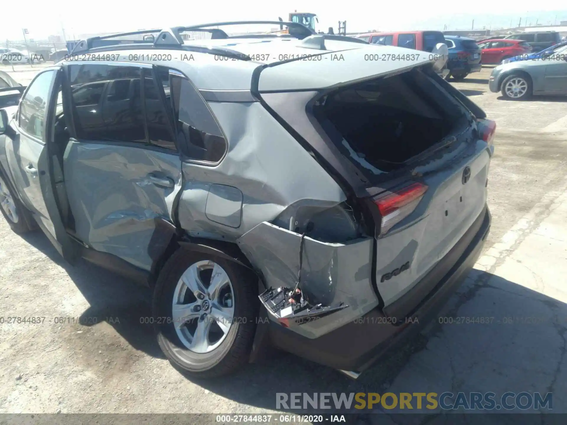 6 Photograph of a damaged car 2T3W1RFV1KW001879 TOYOTA RAV4 2019