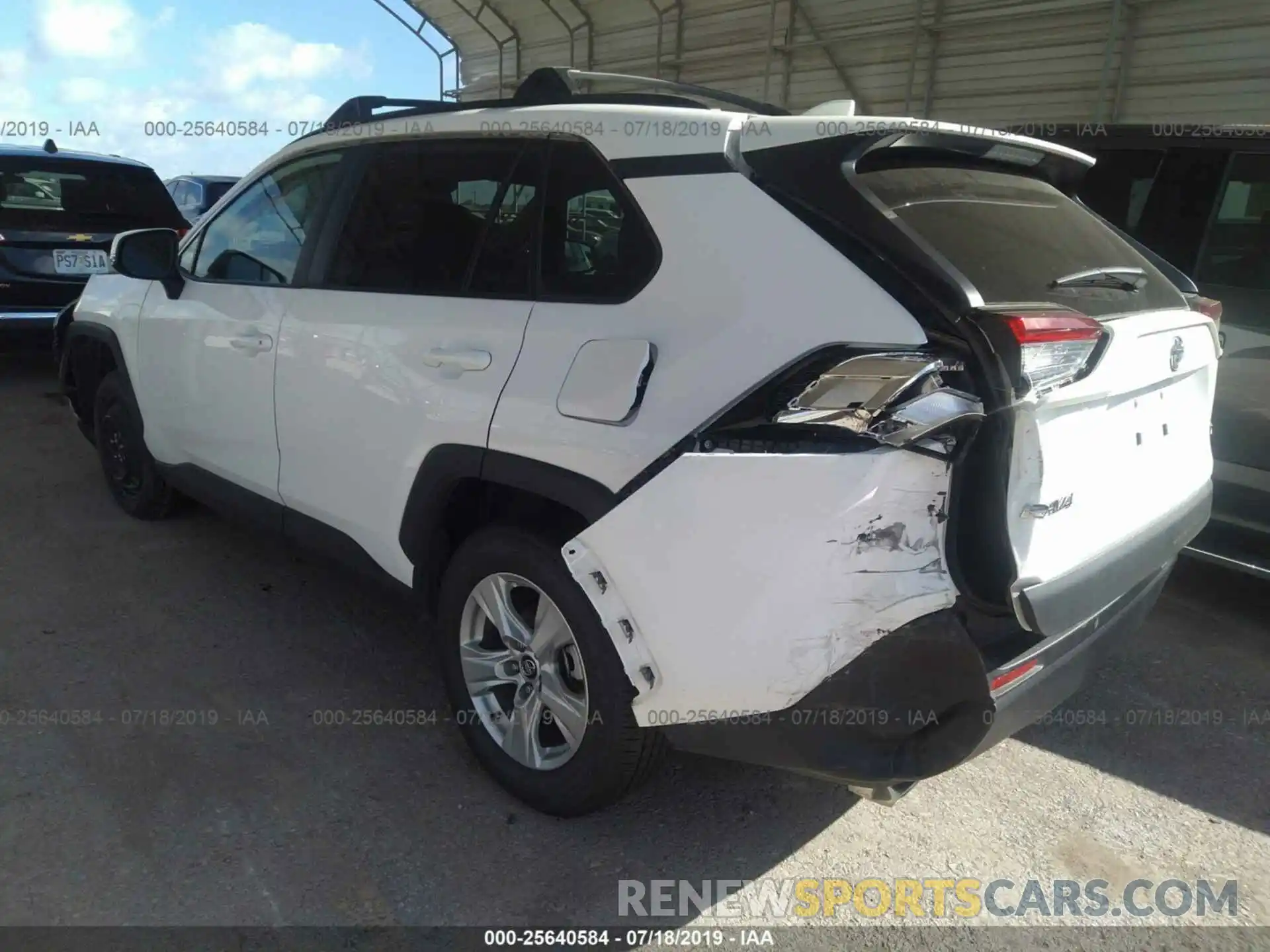 3 Photograph of a damaged car 2T3W1RFV1KW010551 TOYOTA RAV4 2019