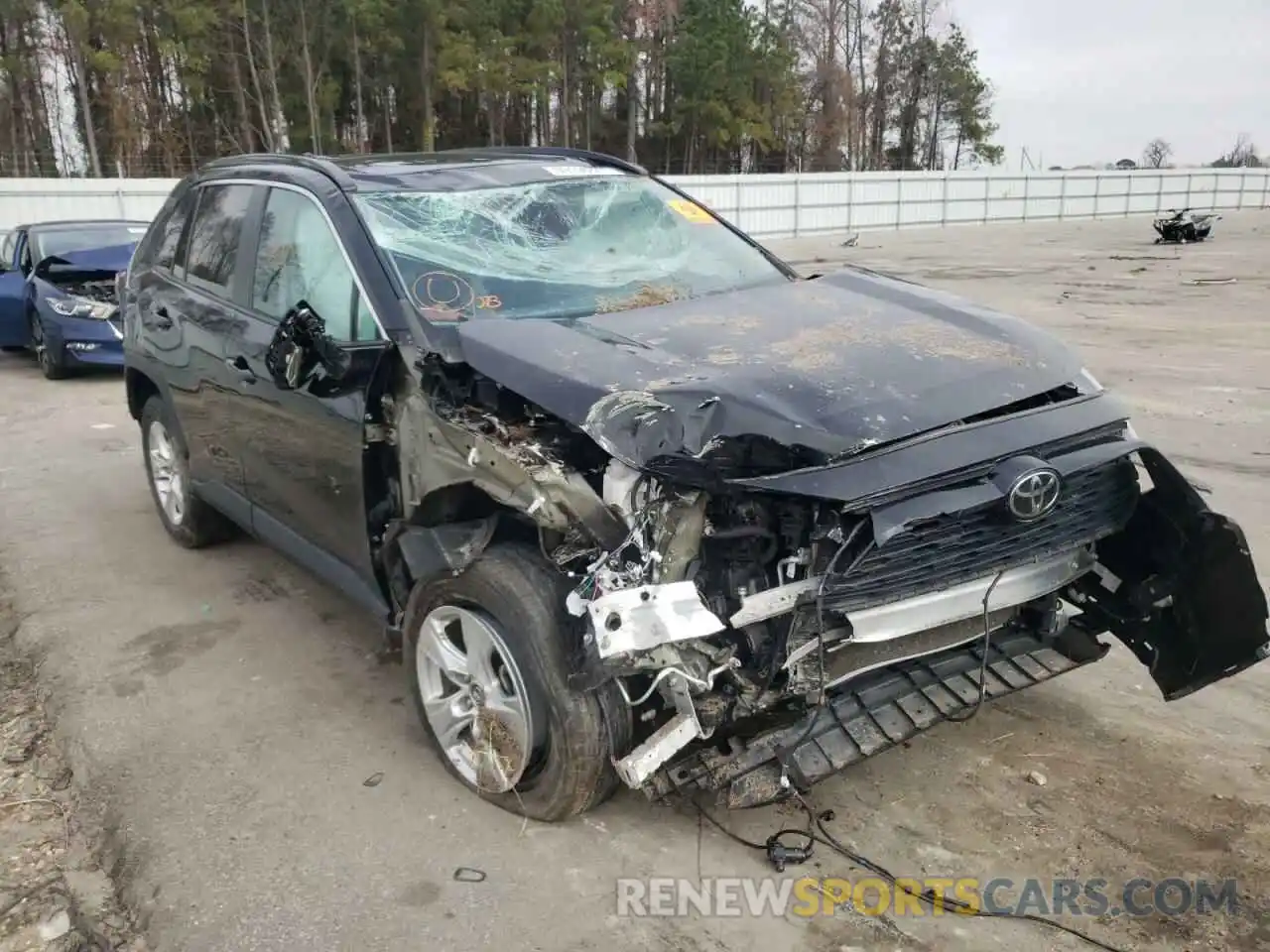 1 Photograph of a damaged car 2T3W1RFV1KW013529 TOYOTA RAV4 2019