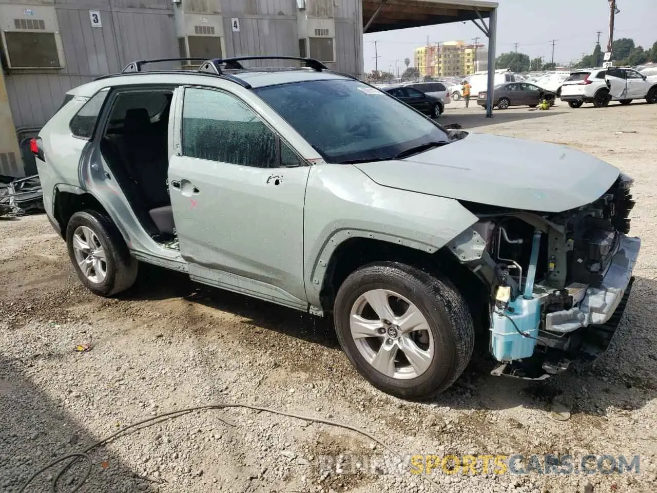 4 Photograph of a damaged car 2T3W1RFV1KW031495 TOYOTA RAV4 2019