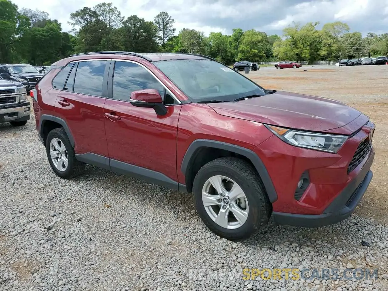 4 Photograph of a damaged car 2T3W1RFV1KW033201 TOYOTA RAV4 2019