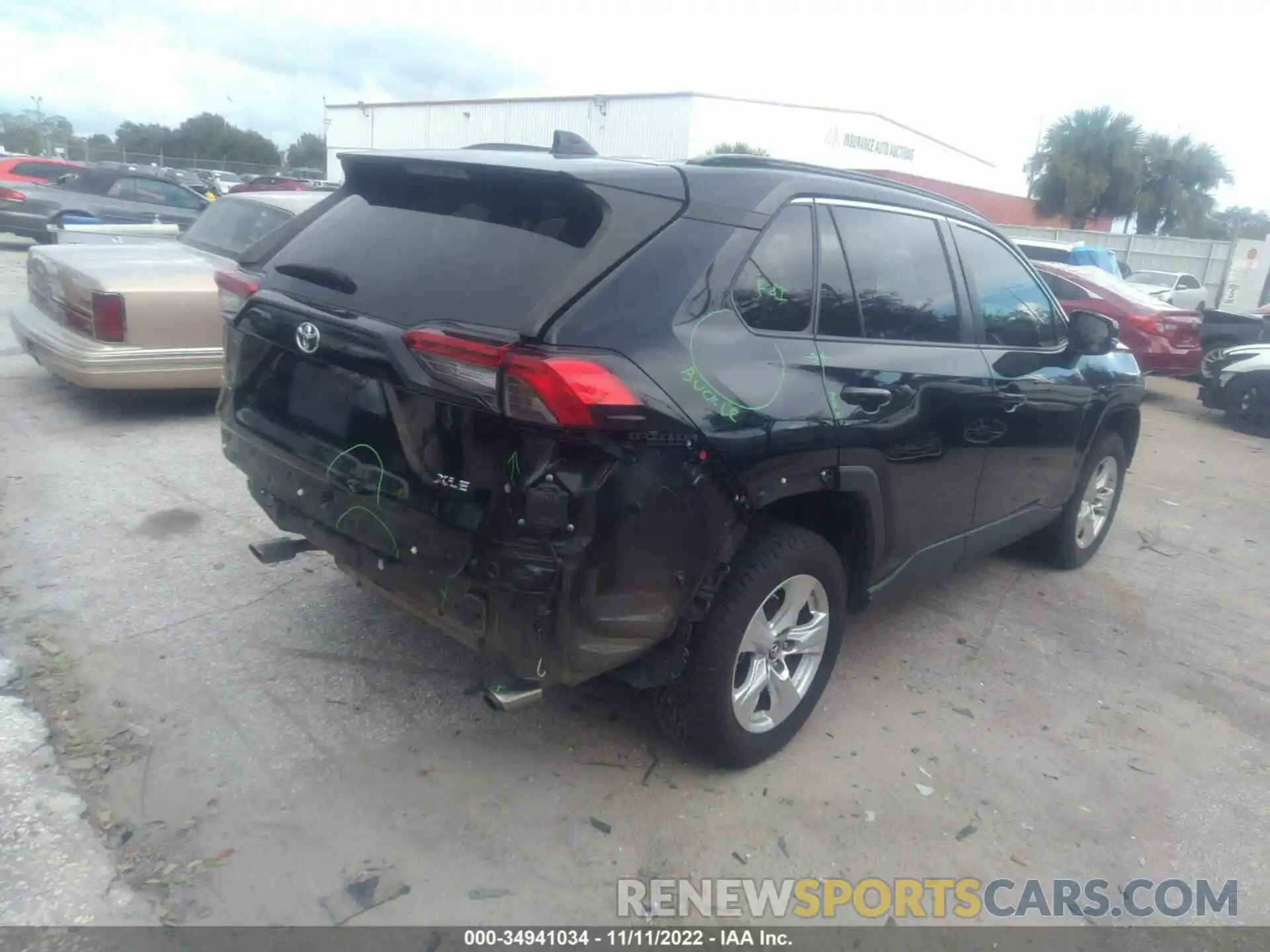 4 Photograph of a damaged car 2T3W1RFV1KW049530 TOYOTA RAV4 2019