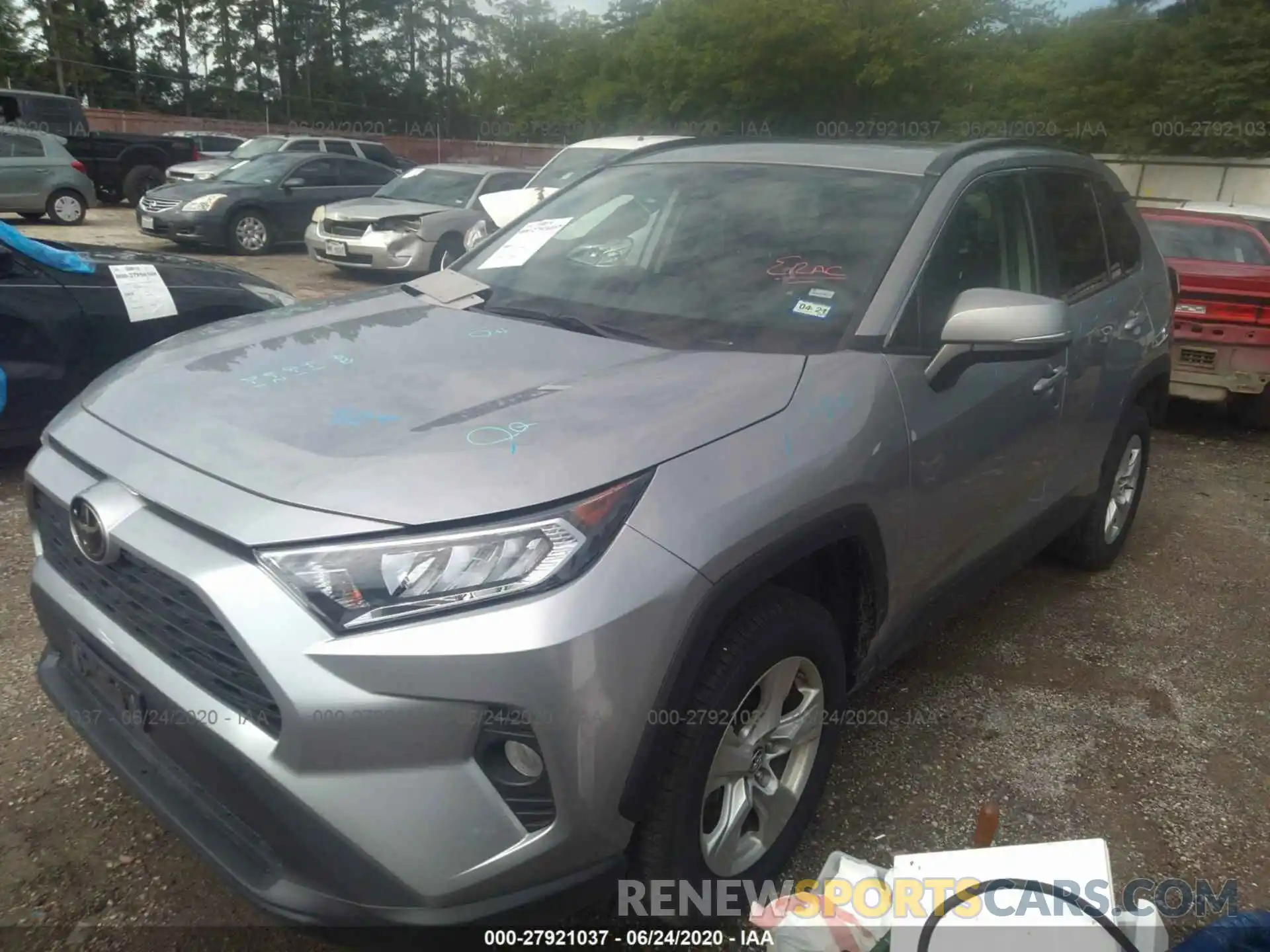 2 Photograph of a damaged car 2T3W1RFV2KC006168 TOYOTA RAV4 2019