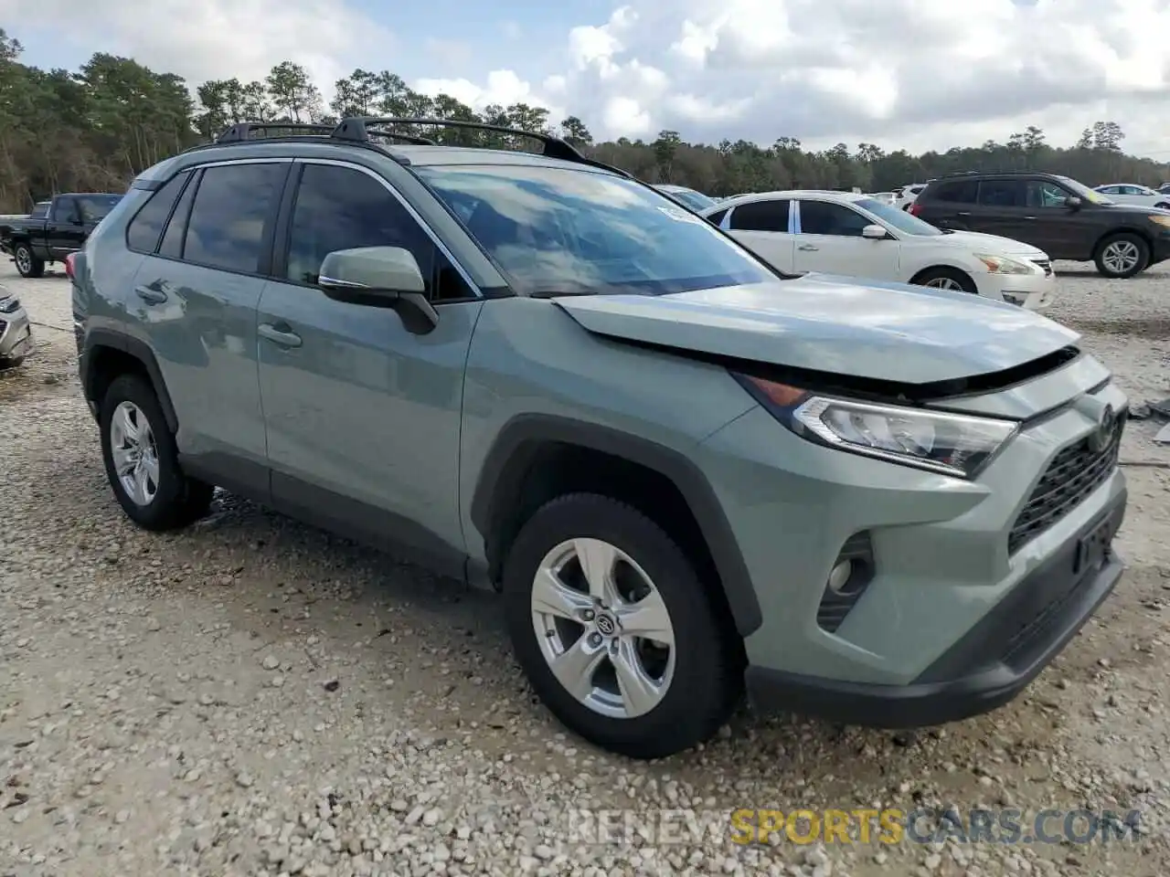 4 Photograph of a damaged car 2T3W1RFV2KC018272 TOYOTA RAV4 2019