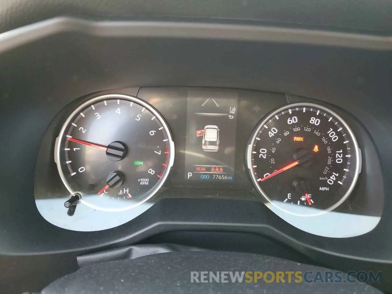 9 Photograph of a damaged car 2T3W1RFV2KC028963 TOYOTA RAV4 2019