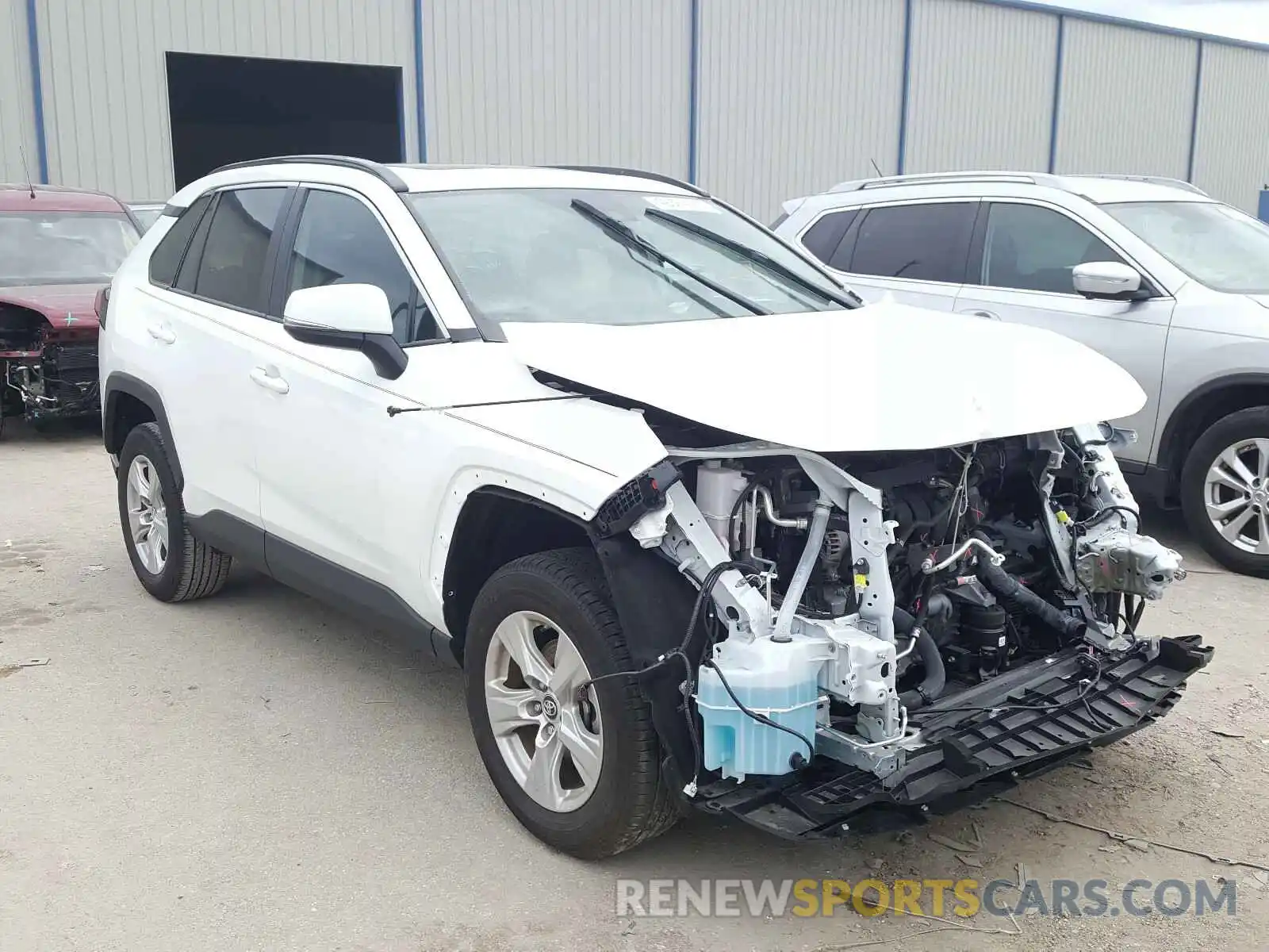 1 Photograph of a damaged car 2T3W1RFV2KC029790 TOYOTA RAV4 2019