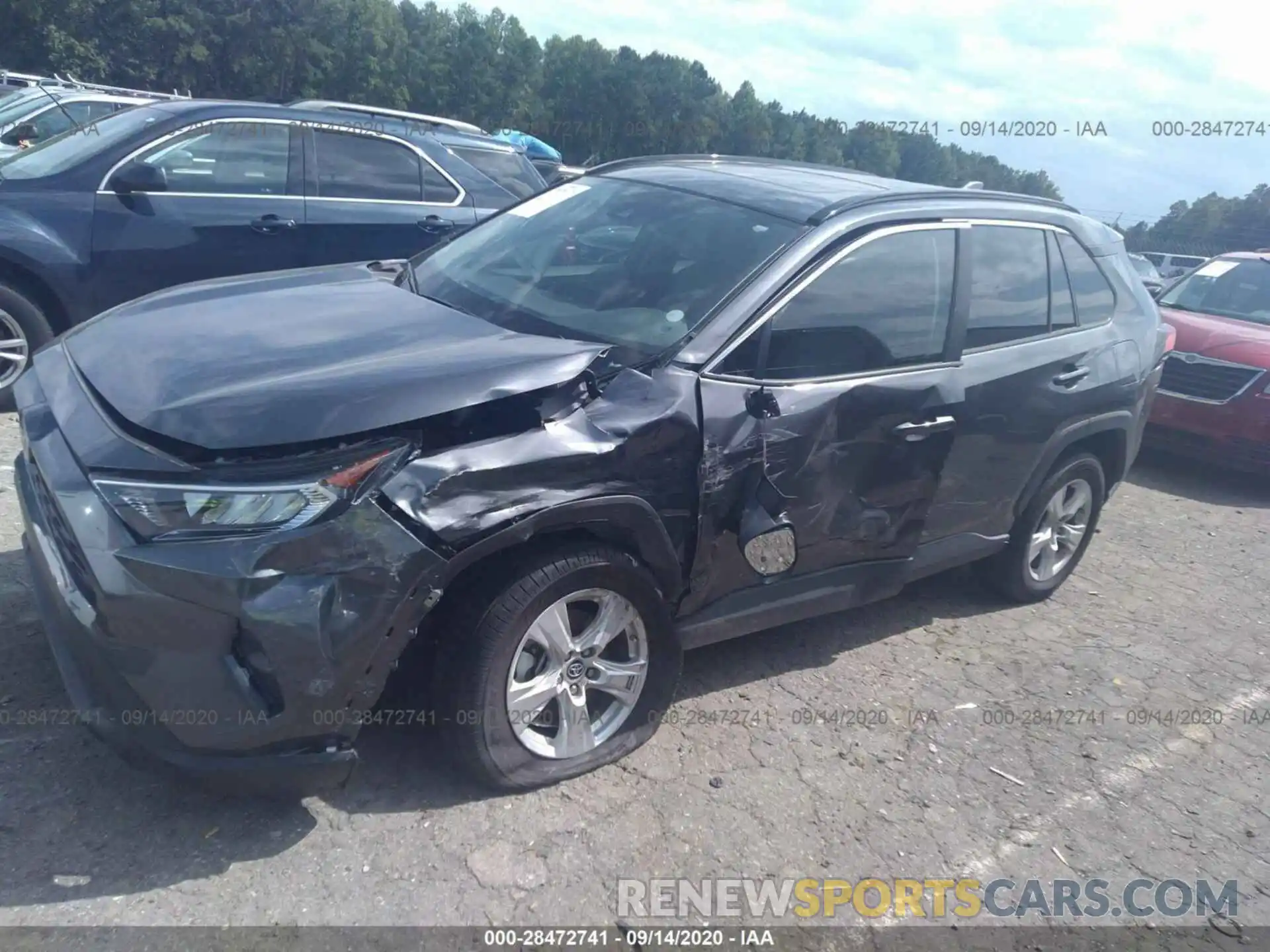 2 Photograph of a damaged car 2T3W1RFV2KC030728 TOYOTA RAV4 2019