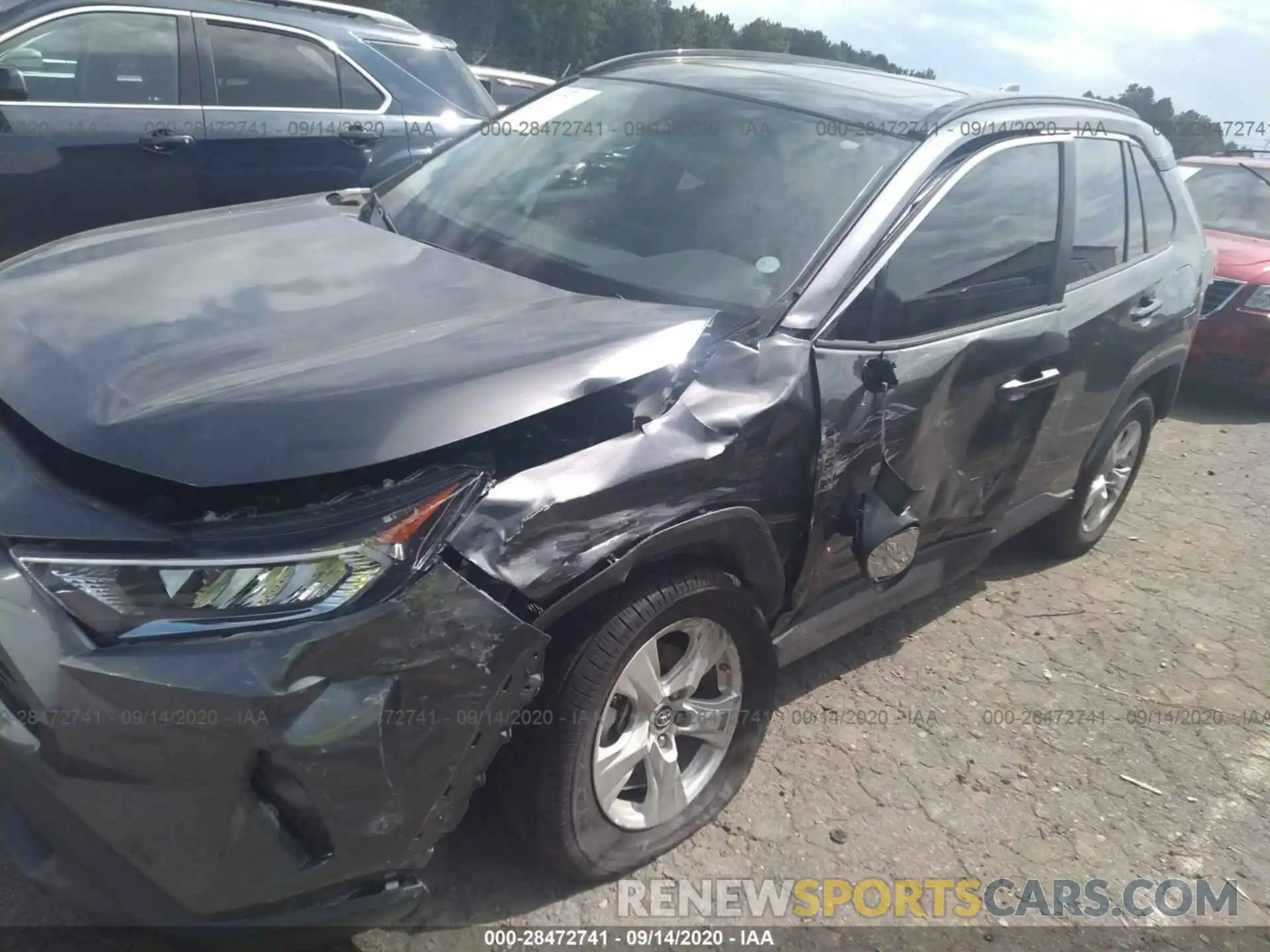 6 Photograph of a damaged car 2T3W1RFV2KC030728 TOYOTA RAV4 2019