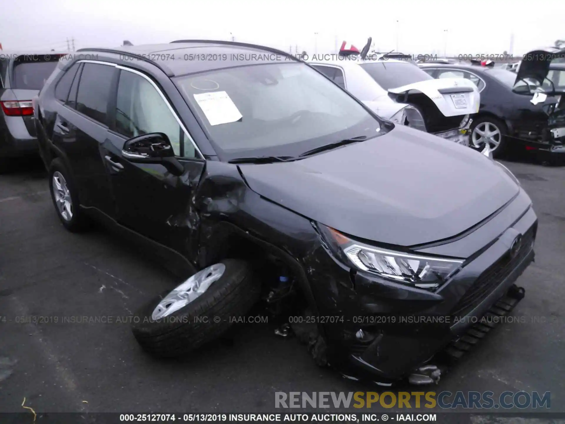 1 Photograph of a damaged car 2T3W1RFV2KW007917 TOYOTA RAV4 2019