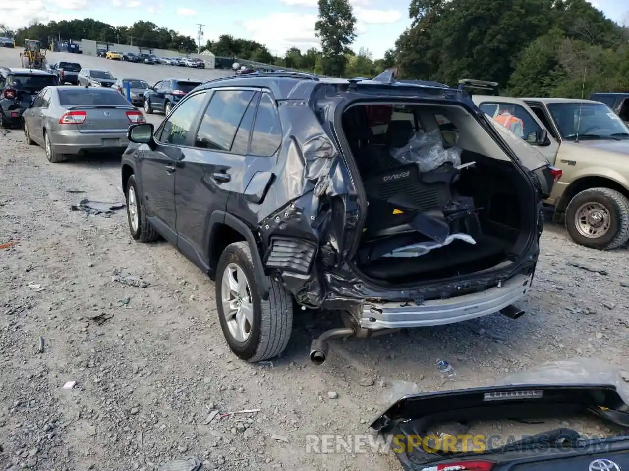 3 Photograph of a damaged car 2T3W1RFV2KW013099 TOYOTA RAV4 2019