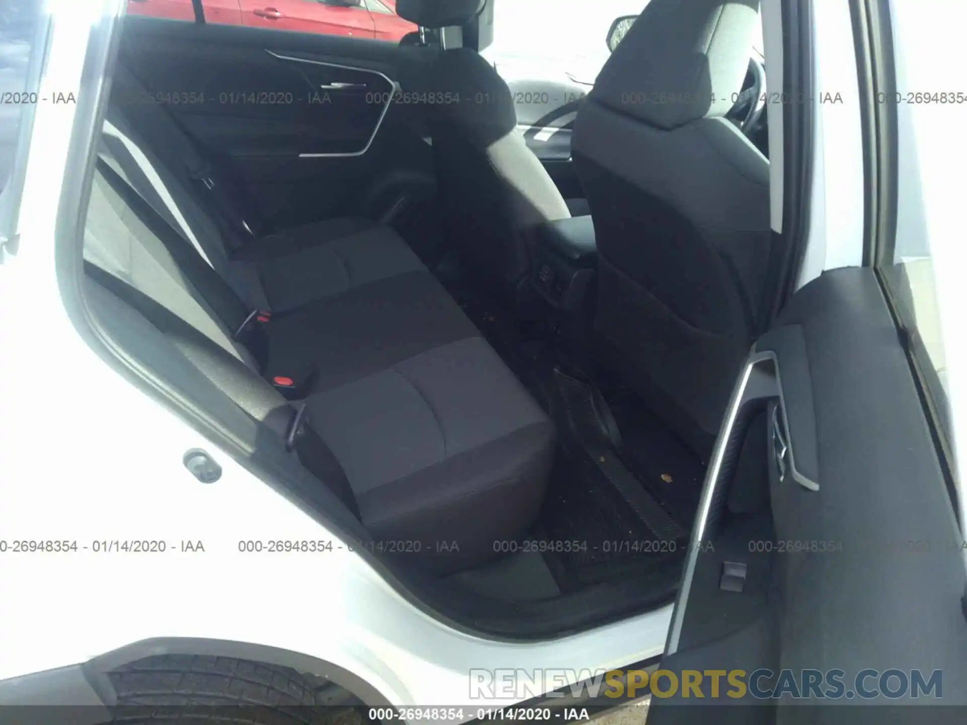 8 Photograph of a damaged car 2T3W1RFV2KW015354 TOYOTA RAV4 2019