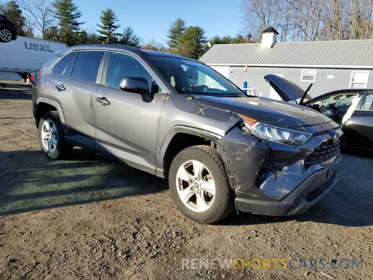 4 Photograph of a damaged car 2T3W1RFV2KW034874 TOYOTA RAV4 2019