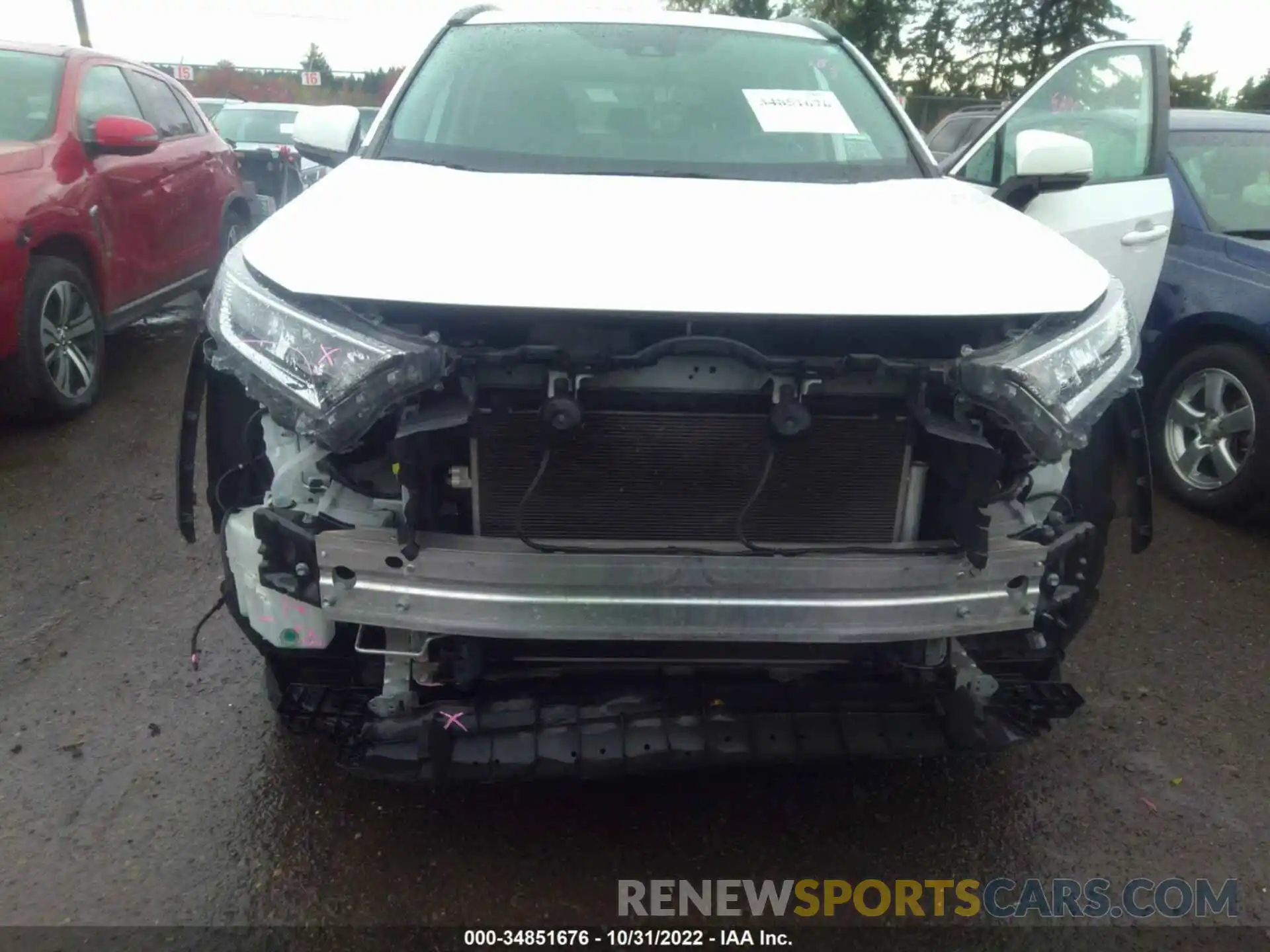 6 Photograph of a damaged car 2T3W1RFV2KW040206 TOYOTA RAV4 2019