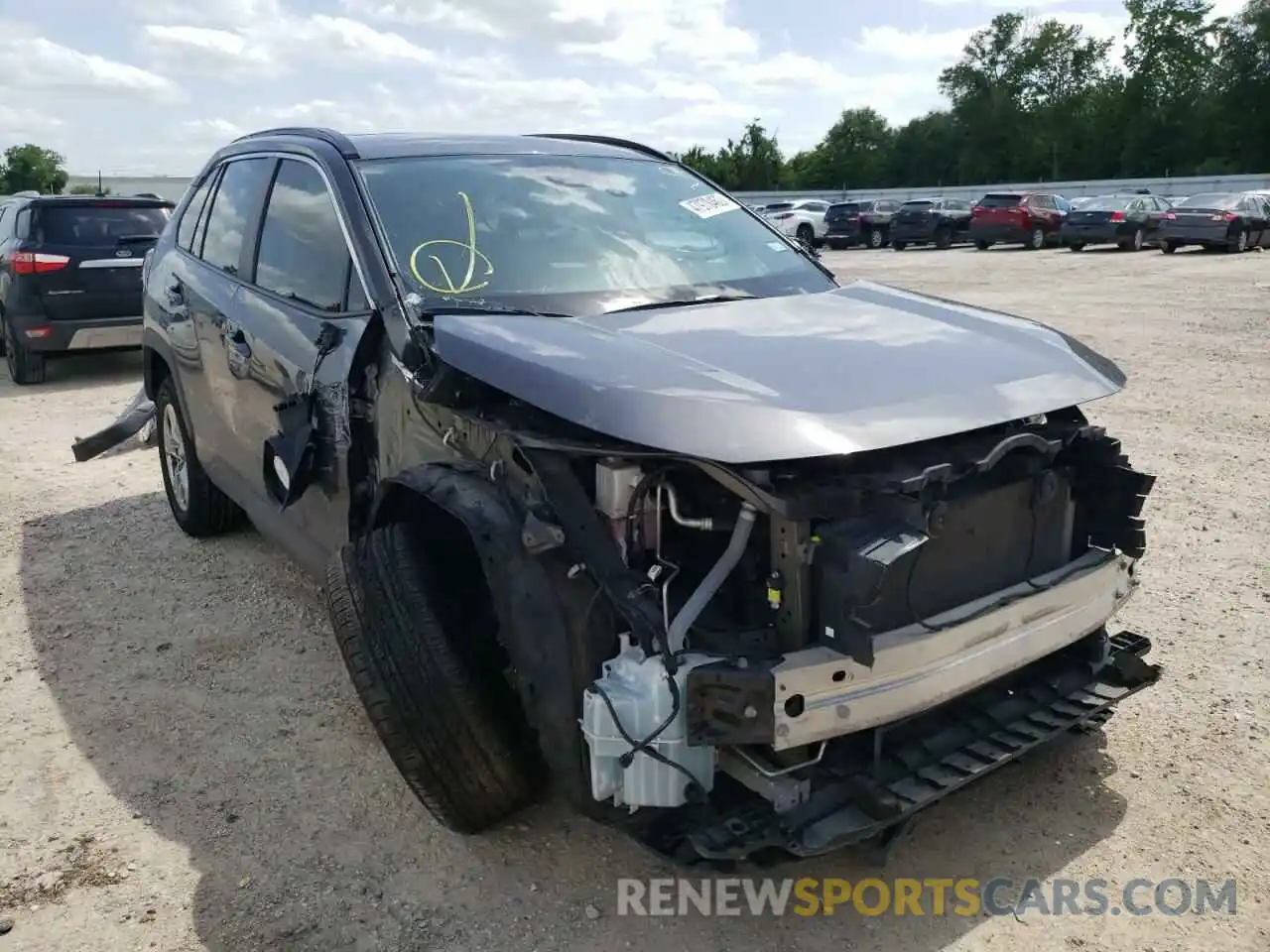 1 Photograph of a damaged car 2T3W1RFV2KW040948 TOYOTA RAV4 2019