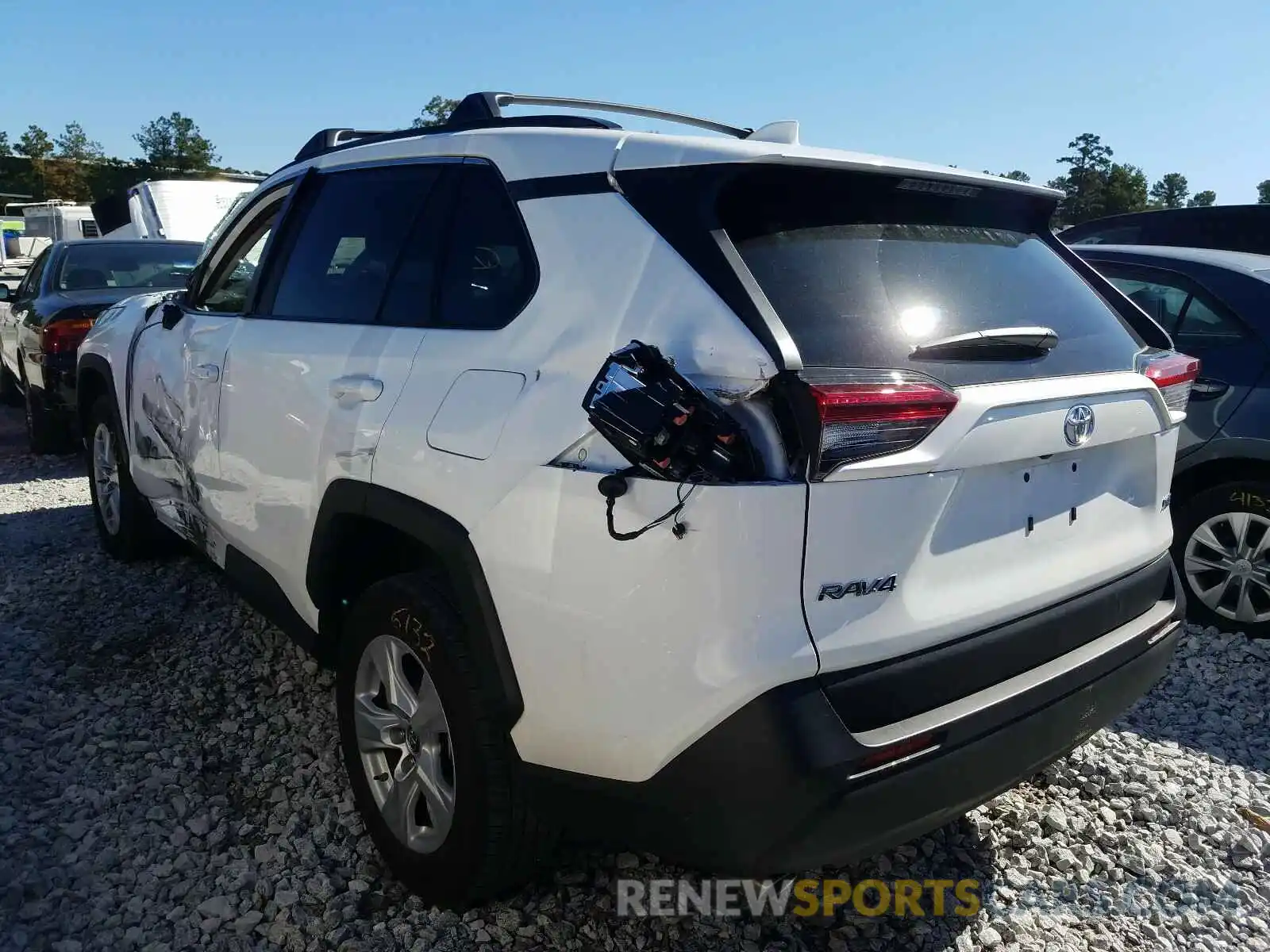 3 Photograph of a damaged car 2T3W1RFV2KW049973 TOYOTA RAV4 2019