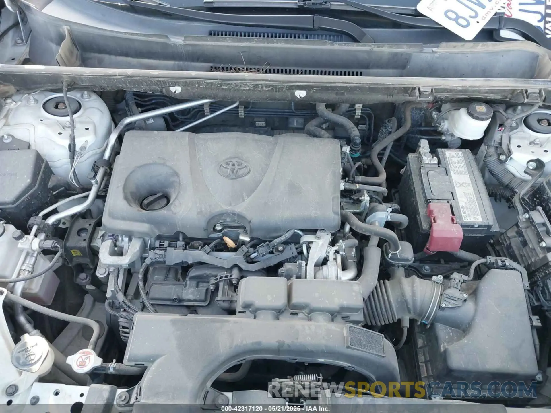 10 Photograph of a damaged car 2T3W1RFV3KC002016 TOYOTA RAV4 2019