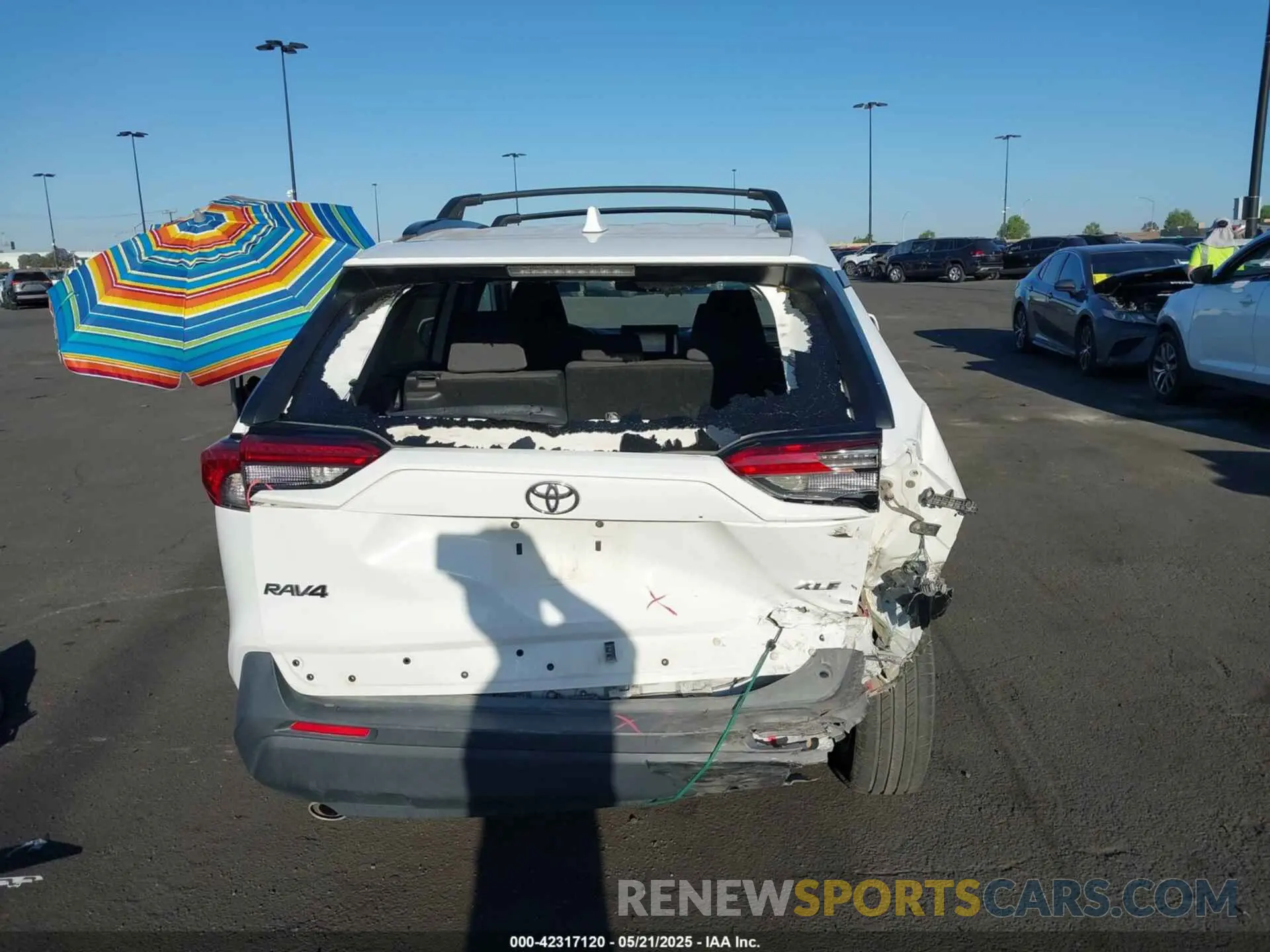 17 Photograph of a damaged car 2T3W1RFV3KC002016 TOYOTA RAV4 2019
