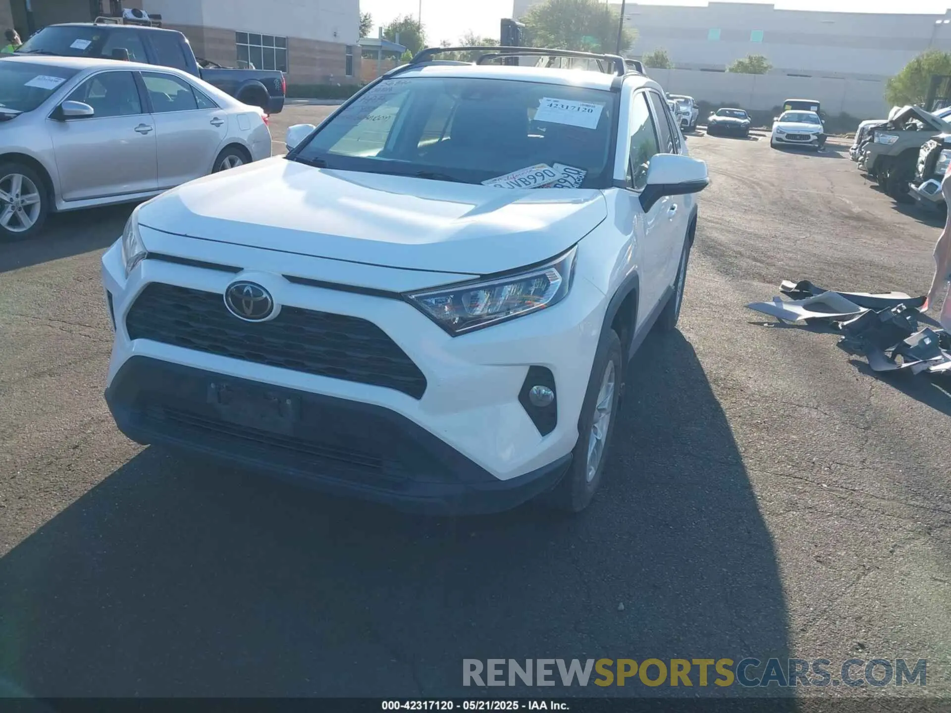 2 Photograph of a damaged car 2T3W1RFV3KC002016 TOYOTA RAV4 2019