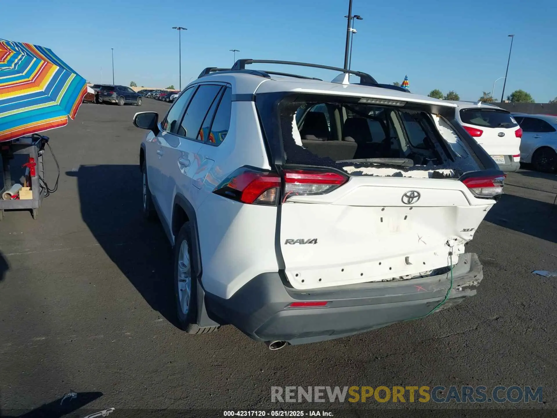 3 Photograph of a damaged car 2T3W1RFV3KC002016 TOYOTA RAV4 2019