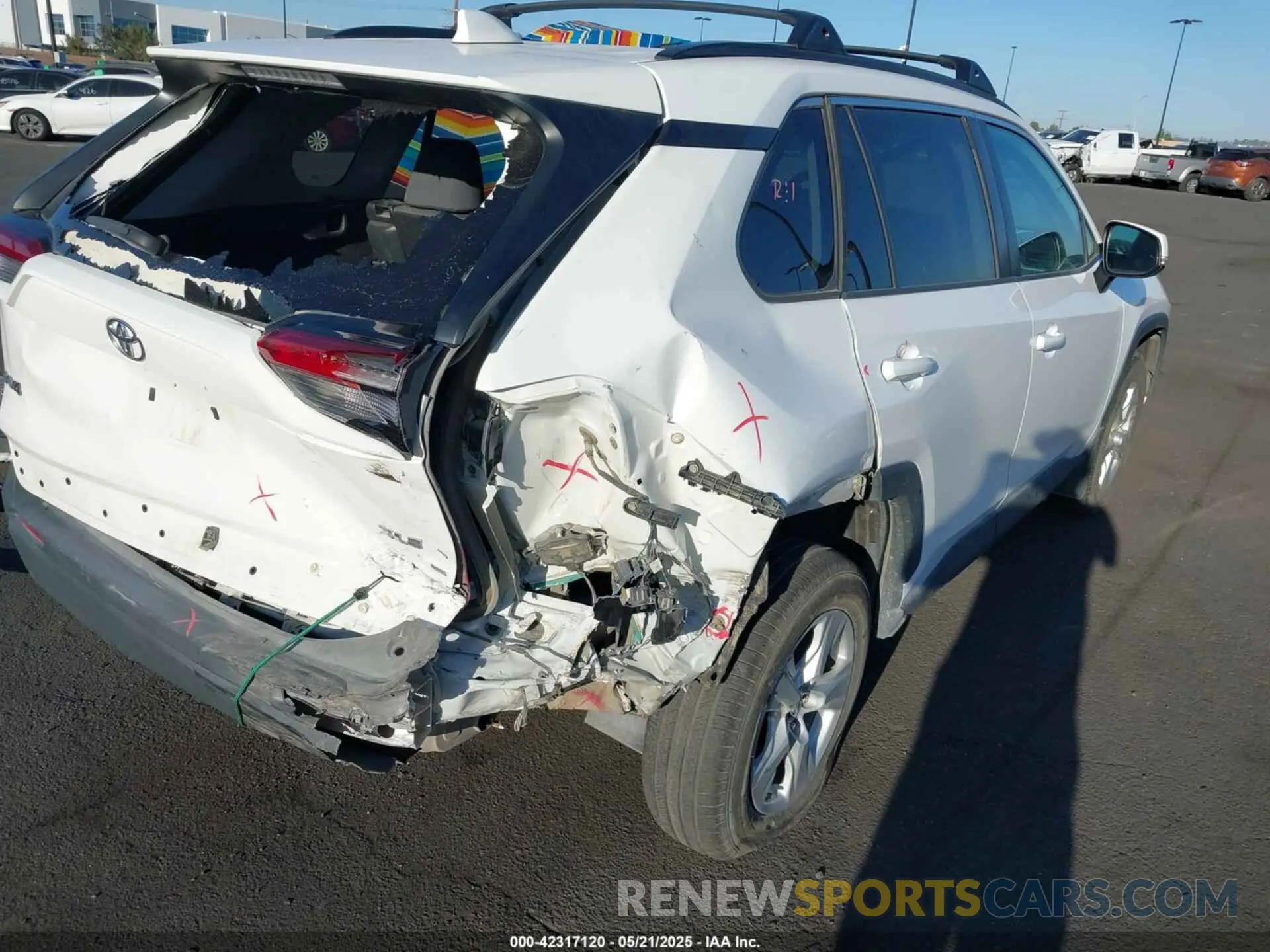 6 Photograph of a damaged car 2T3W1RFV3KC002016 TOYOTA RAV4 2019