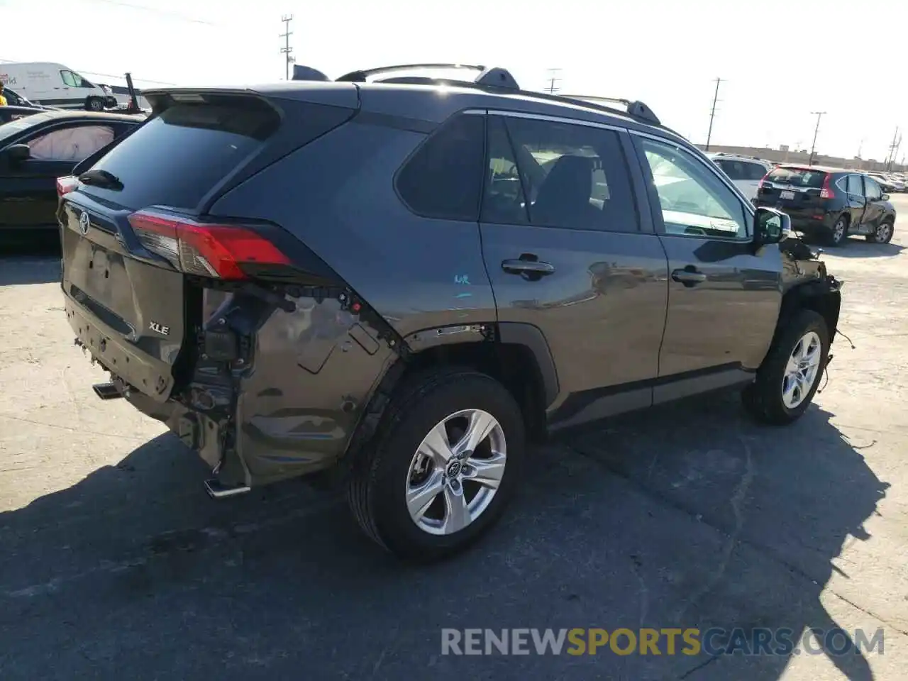 4 Photograph of a damaged car 2T3W1RFV3KC018720 TOYOTA RAV4 2019