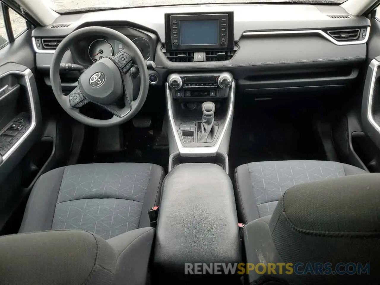 8 Photograph of a damaged car 2T3W1RFV3KW002676 TOYOTA RAV4 2019