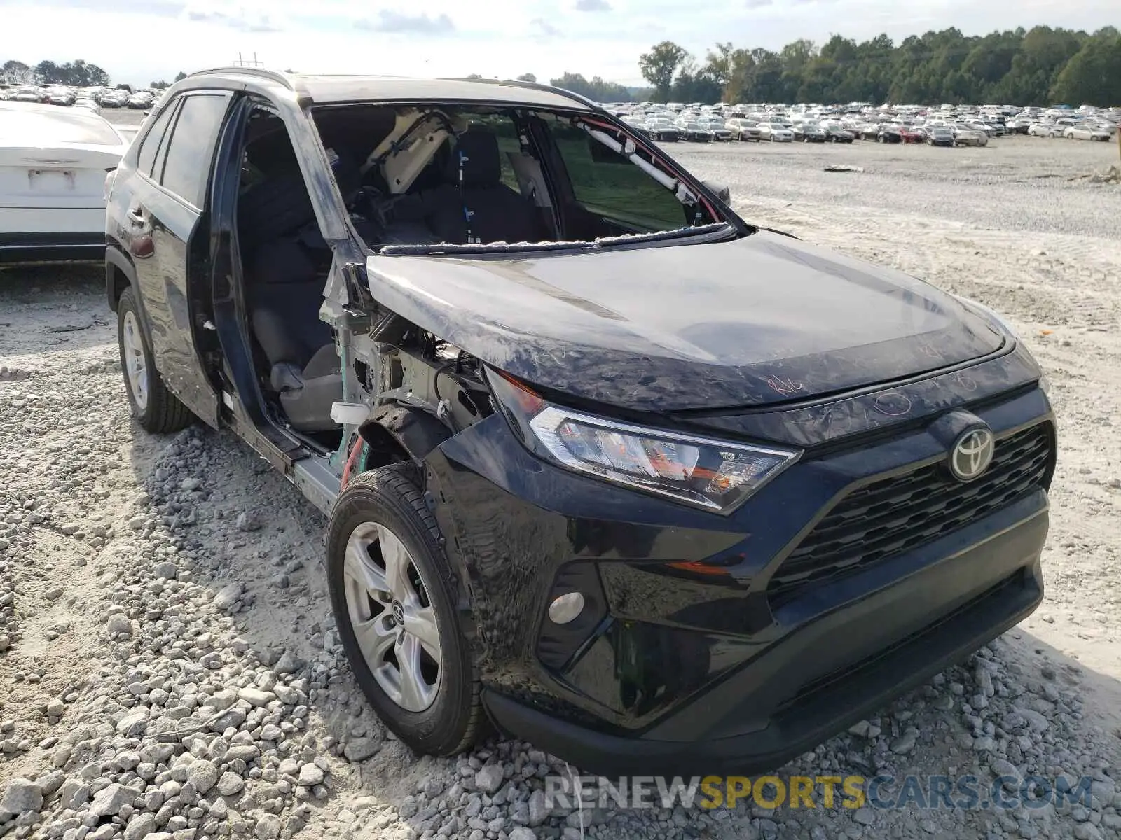 1 Photograph of a damaged car 2T3W1RFV3KW013175 TOYOTA RAV4 2019