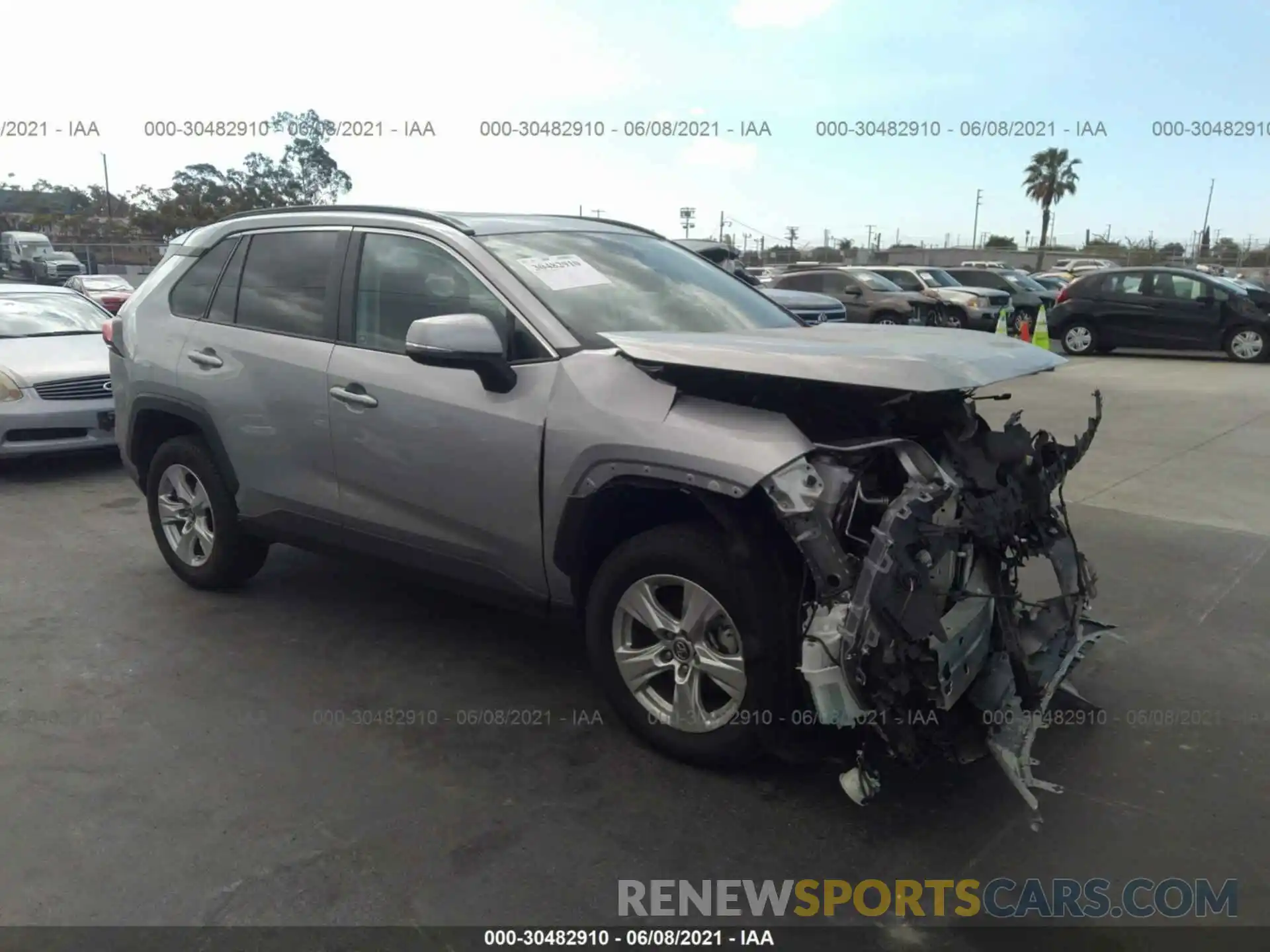 1 Photograph of a damaged car 2T3W1RFV3KW030526 TOYOTA RAV4 2019