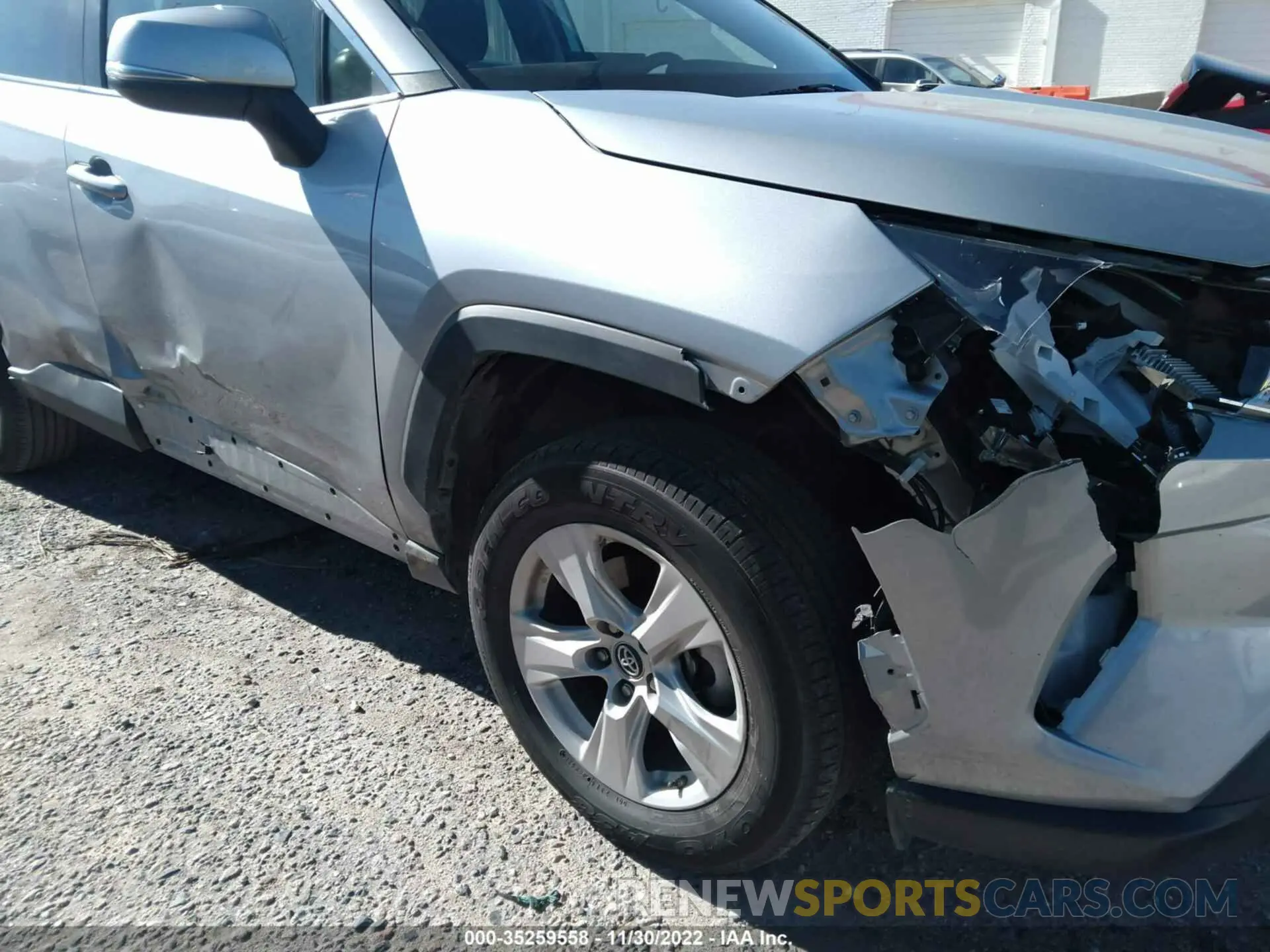 6 Photograph of a damaged car 2T3W1RFV3KW038013 TOYOTA RAV4 2019