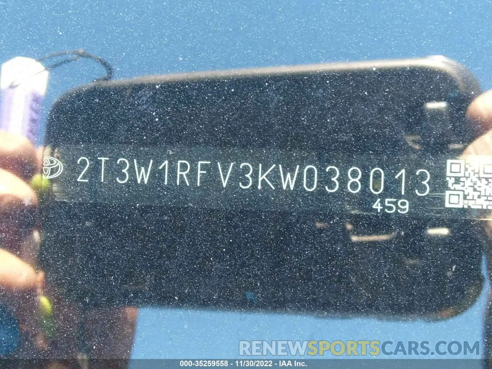 9 Photograph of a damaged car 2T3W1RFV3KW038013 TOYOTA RAV4 2019